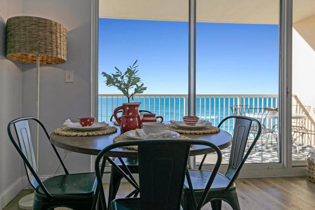 Apartment Beachfront #906 At Majestic *