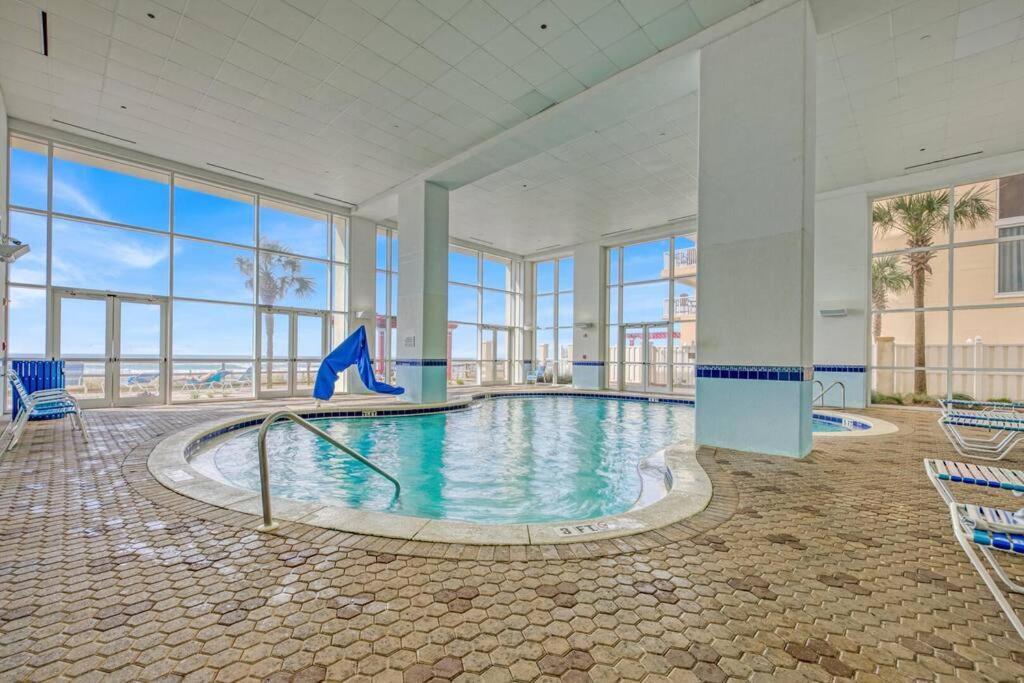 Beachfront #906 At Majestic Apartment *