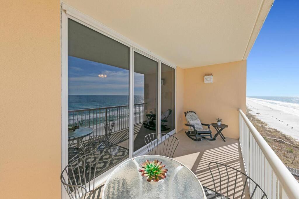 Apartment Beachfront #906 At Majestic