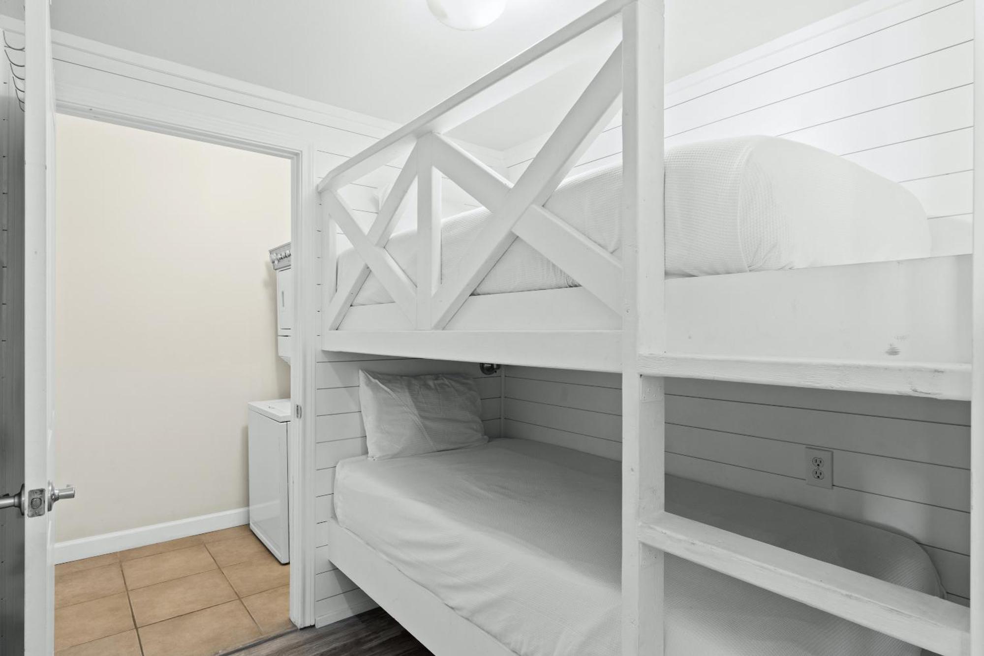 Shores Of Panama By Panhandle Getaways * Panama City Beach