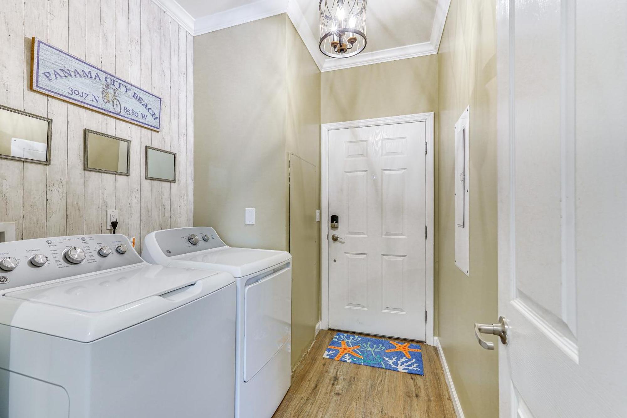 Dog-friendly Panama 1 Mi To Powell Lake! Holiday home *
