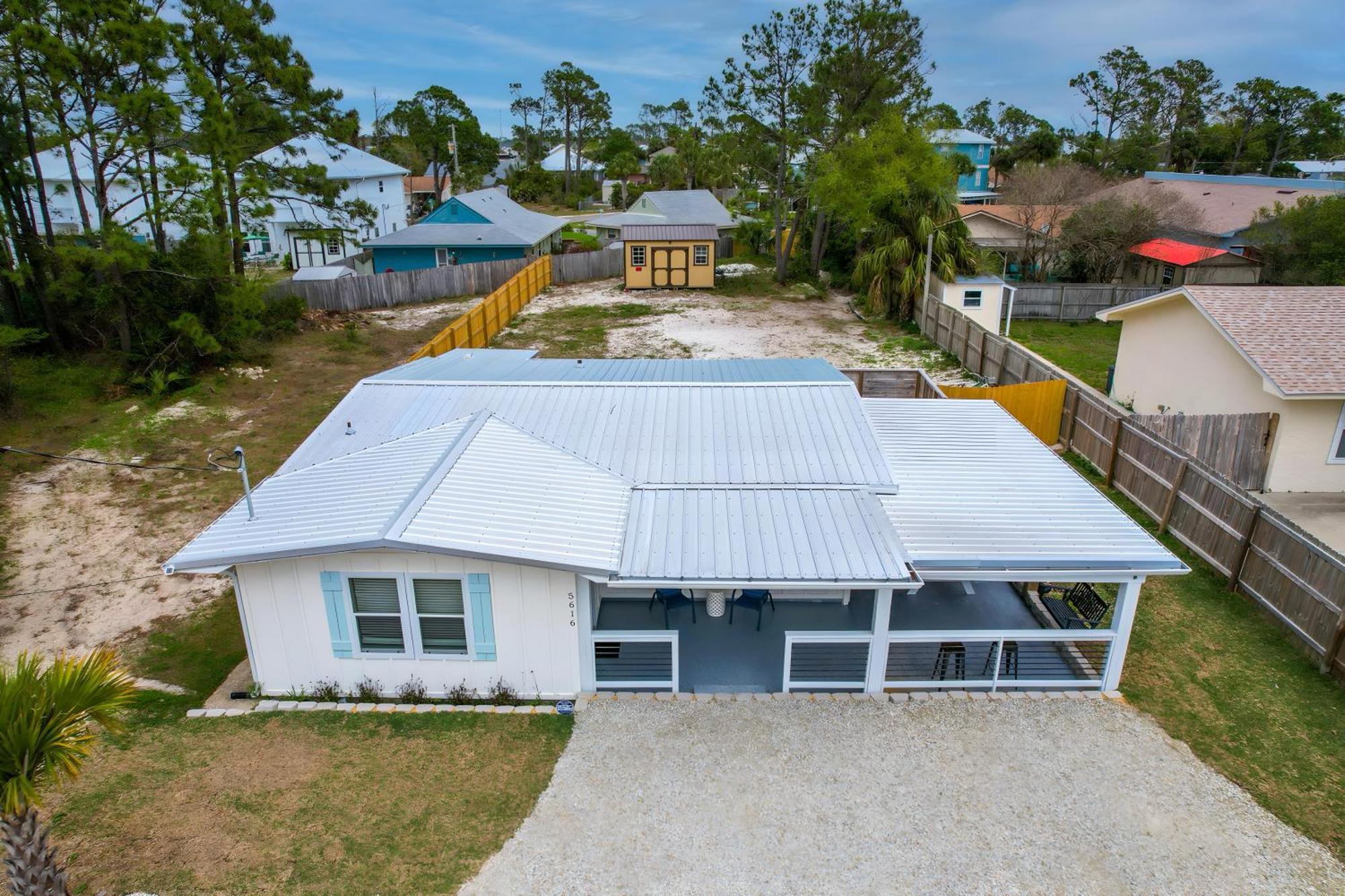 Sea Breeze House- 3 Bd 2 Ba 5 Min Walk To * Panama City Beach
