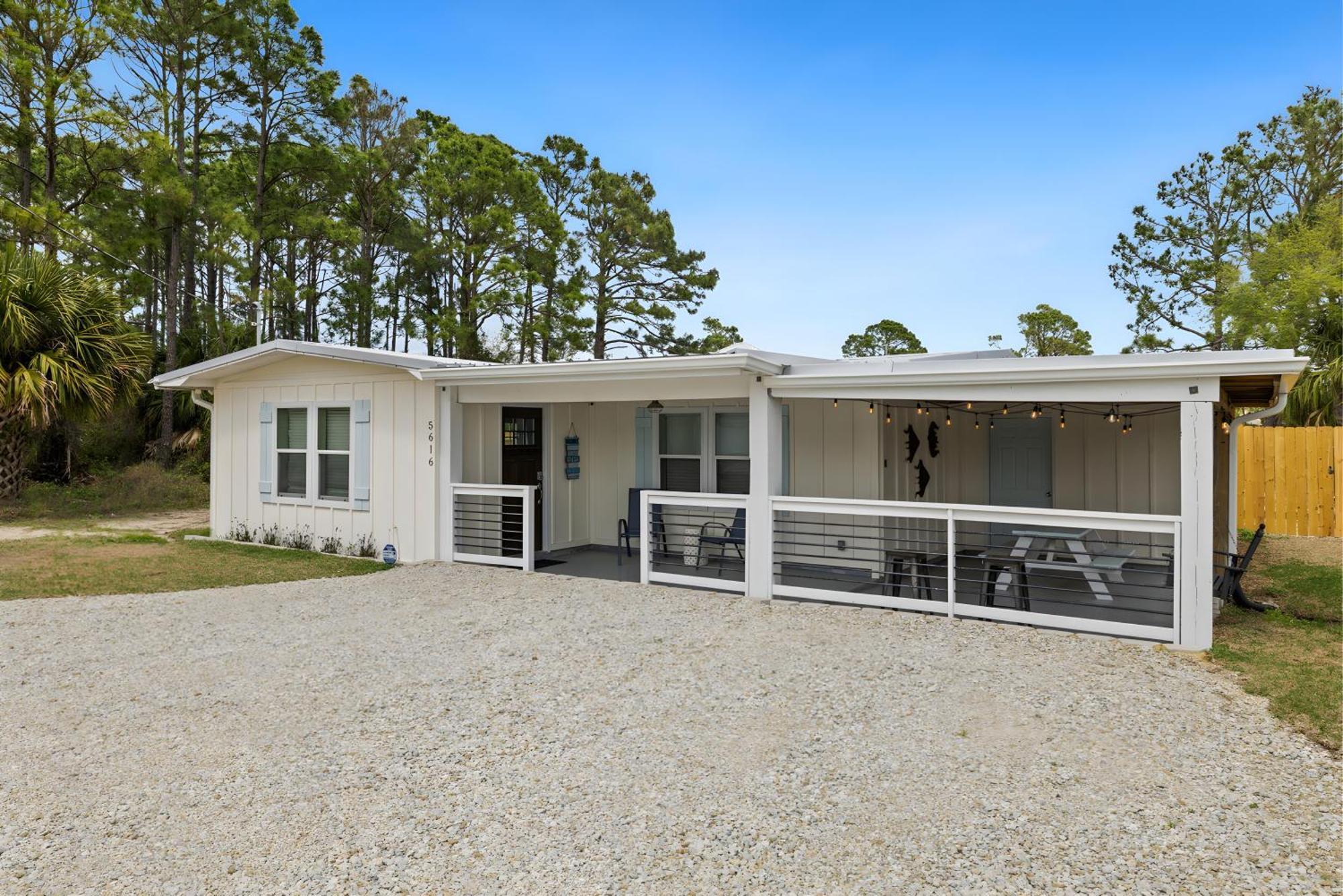 Sea Breeze House- 3 Bd 2 Ba 5 Min Walk To Panama City Beach