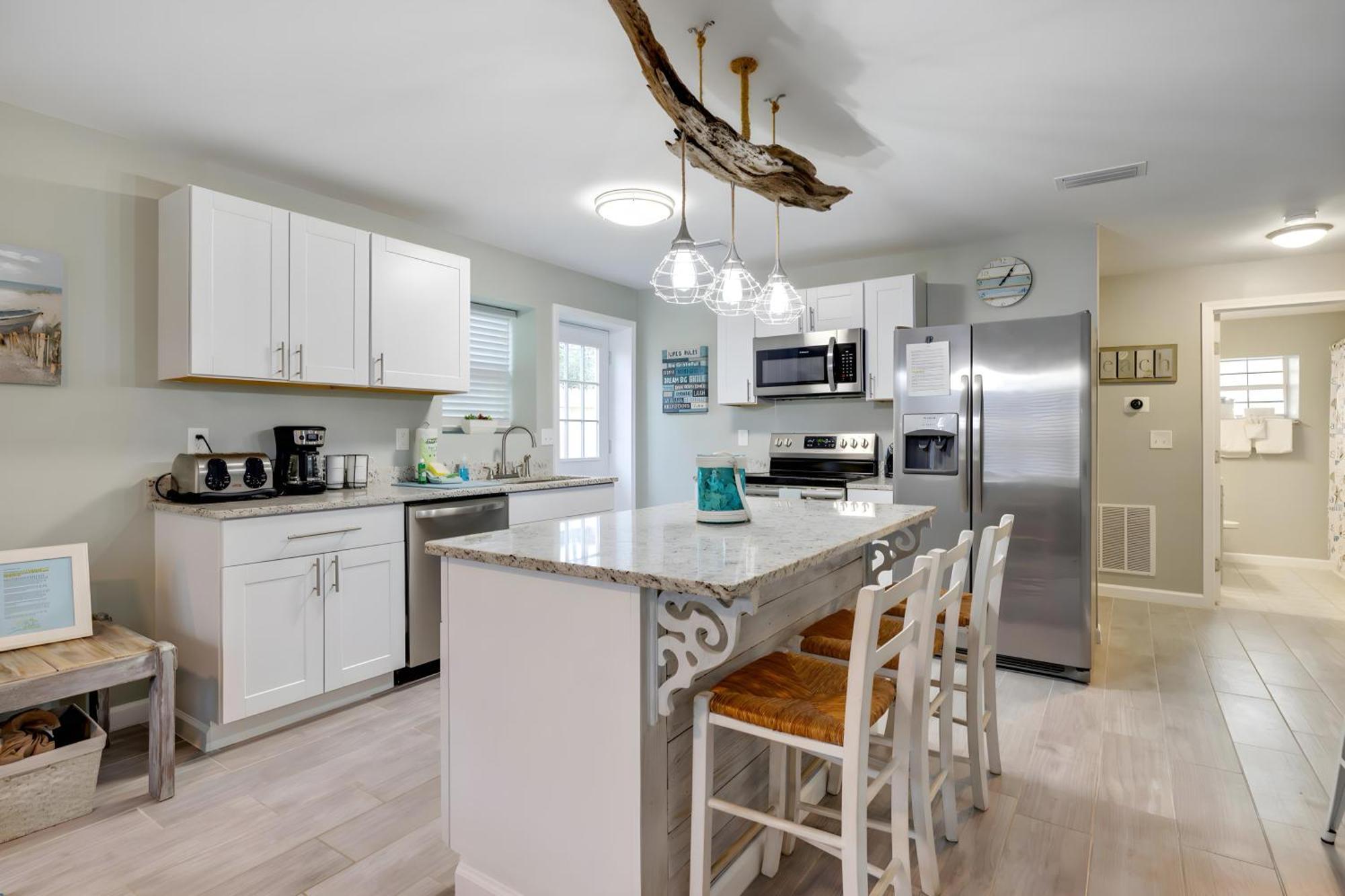 Sea Breeze House- 3 Bd 2 Ba 5 Min Walk To Panama City Beach
