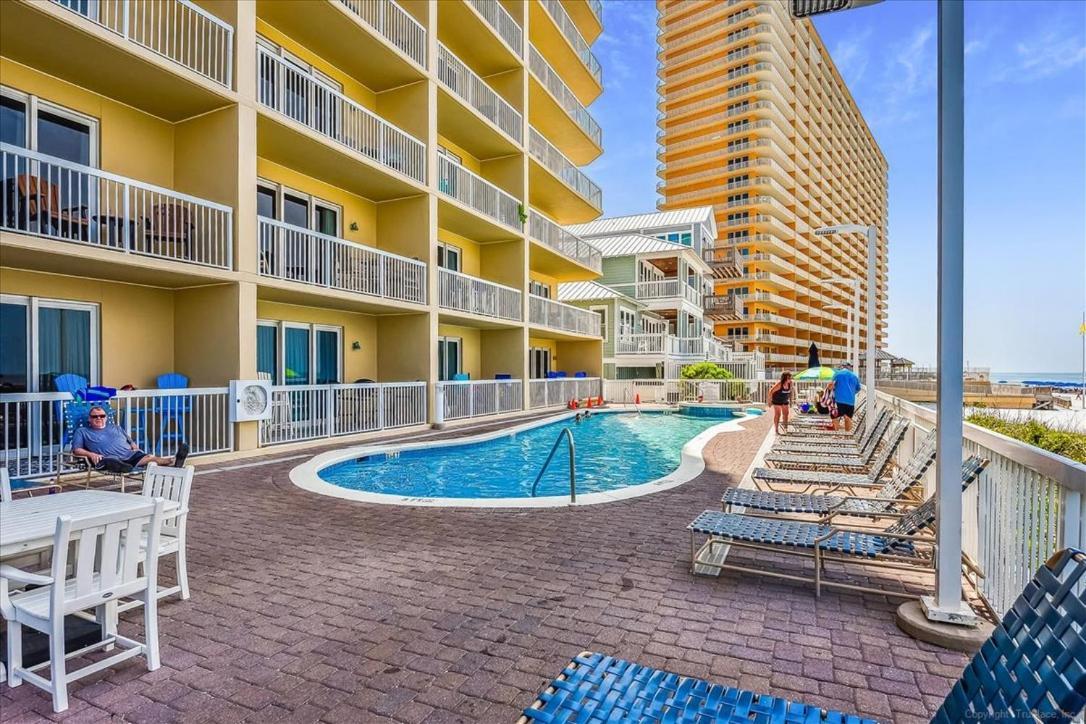 905 Seychelles Apartment