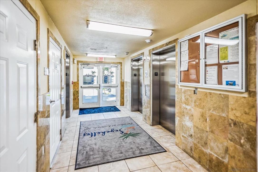 905 Seychelles * Panama City Beach
