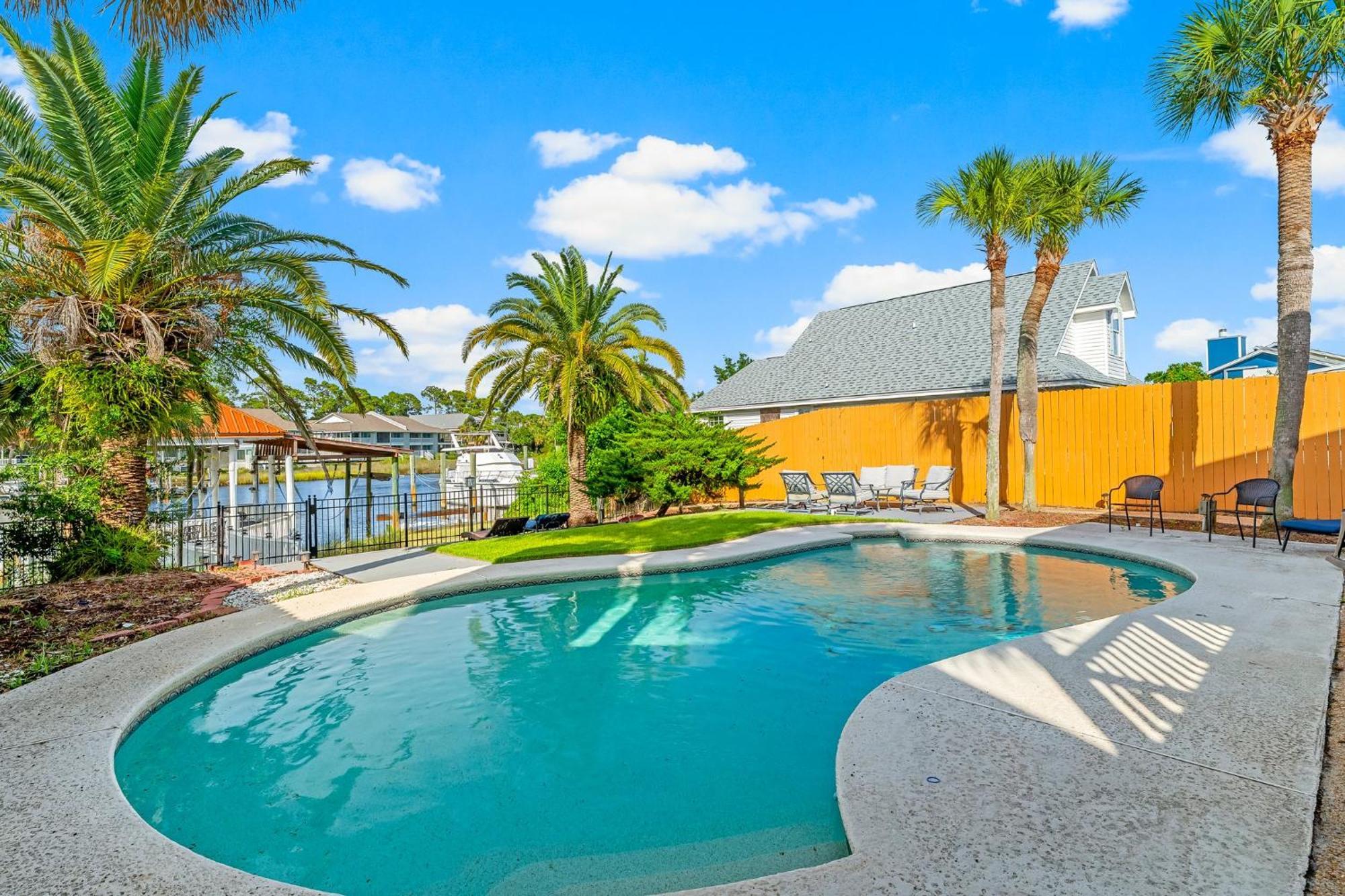 Holiday home Tranquil Lagoon House! Pool And Nearby! By Dolce Getaways! *