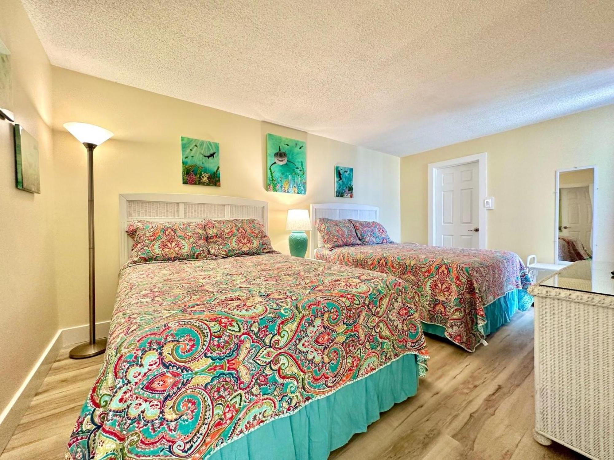 Pelican Walk 601