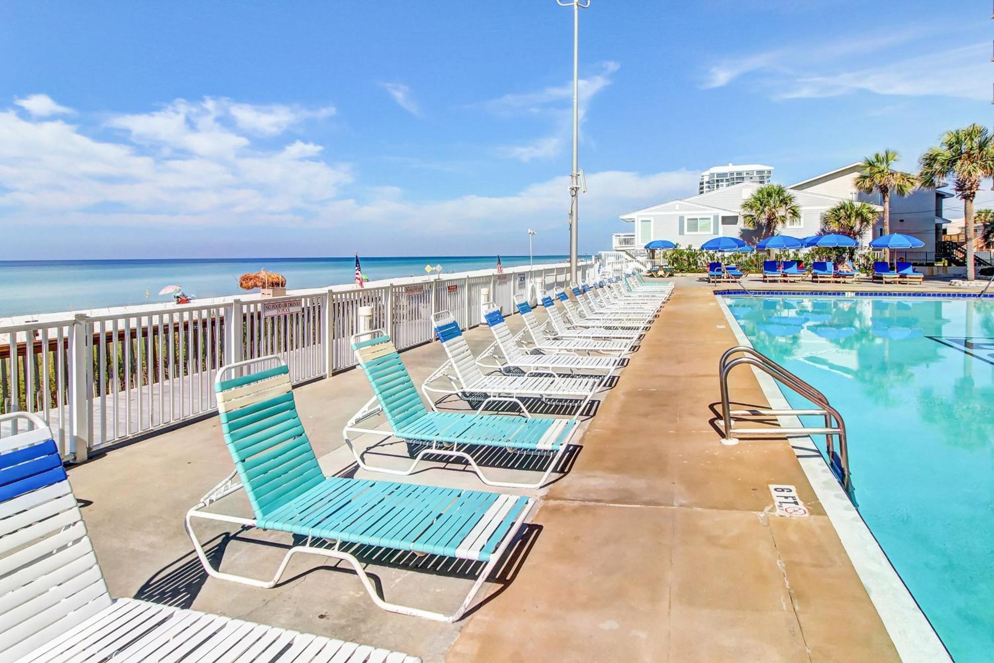 Apartment Regency Towers 823