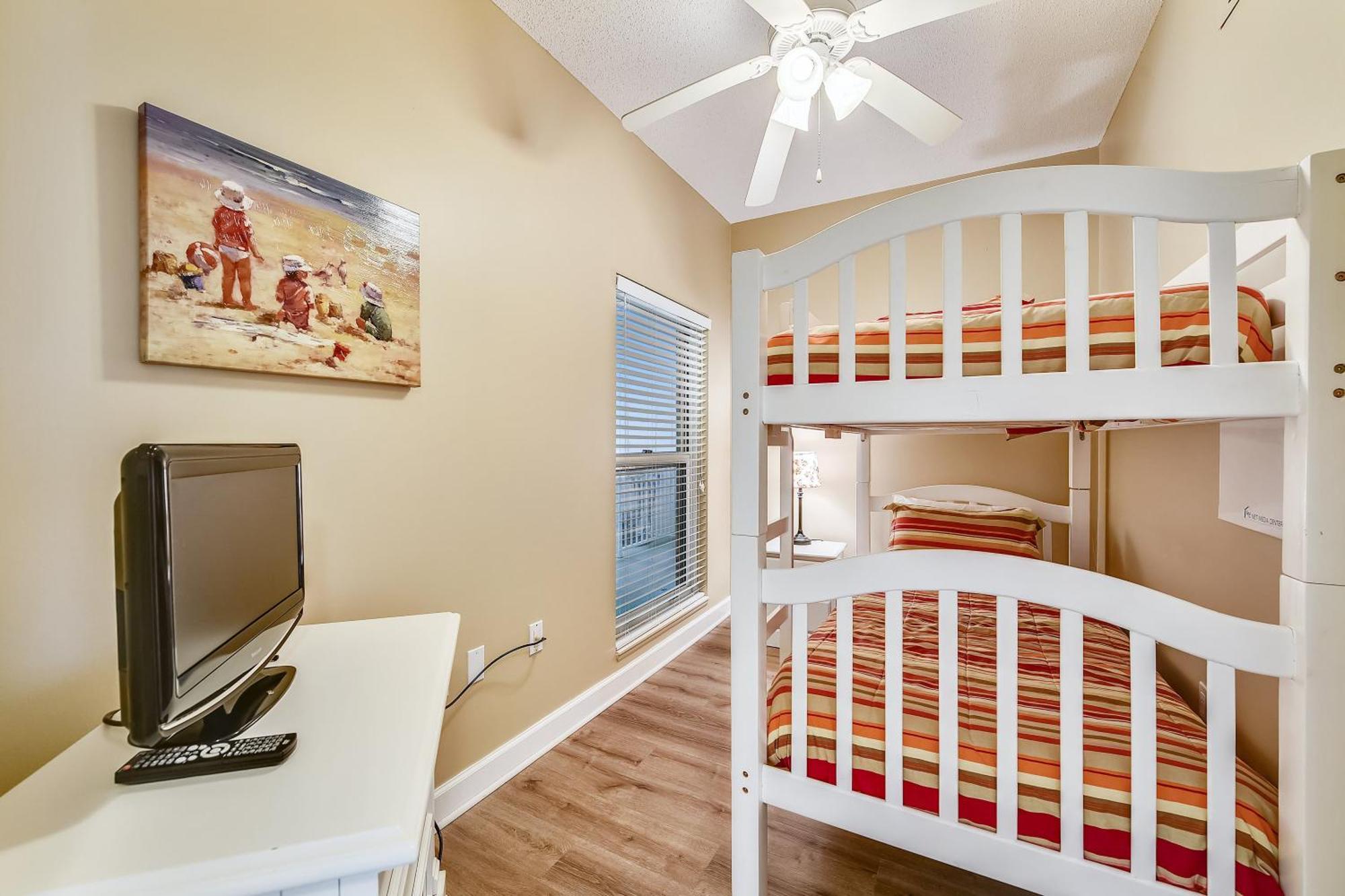 Boardwalk #1911 By Book That Holiday home *