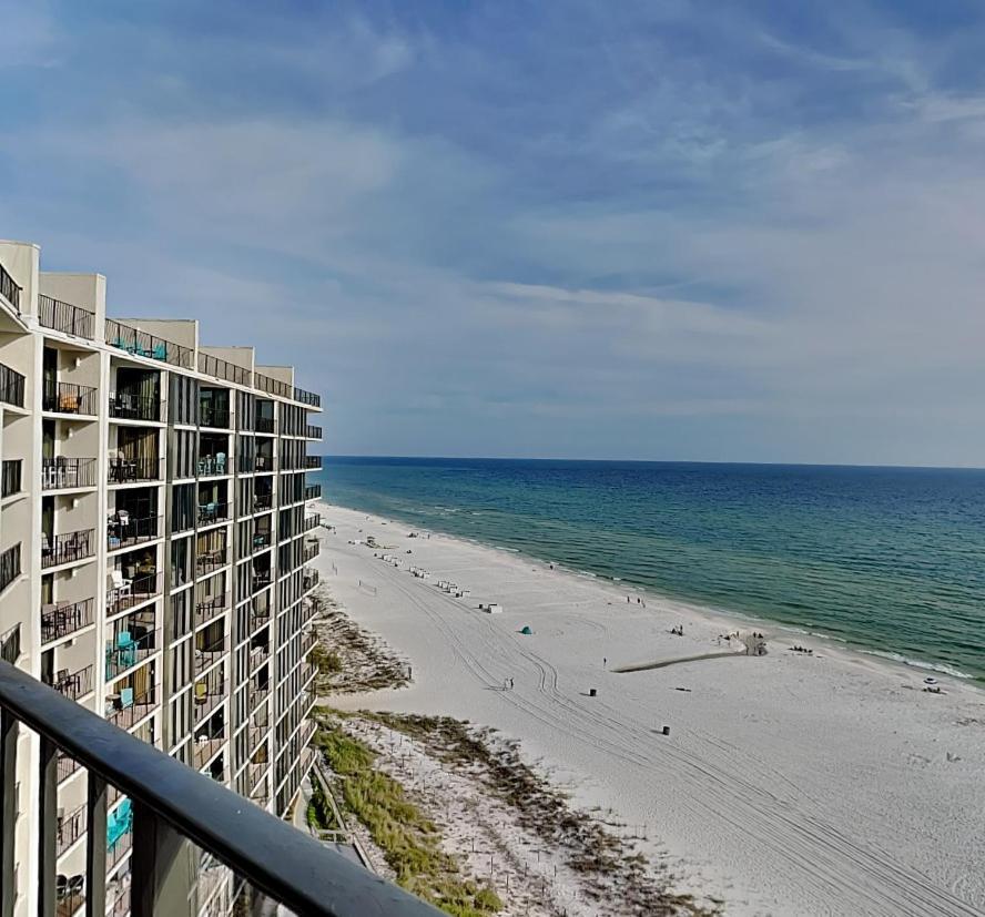 Apartment Edgewater Tower Iii 1111