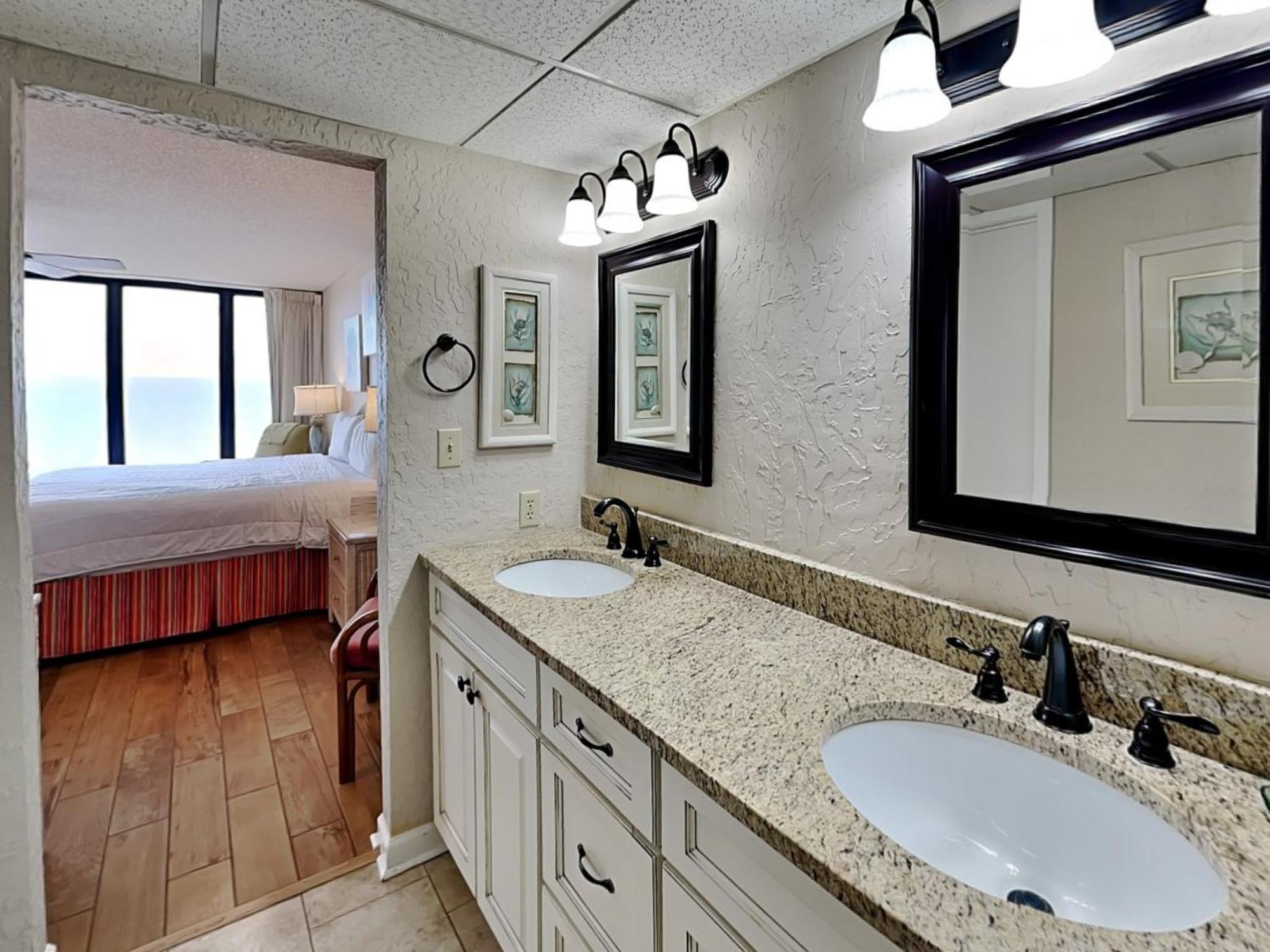 Edgewater Tower Iii 1111 Apartment