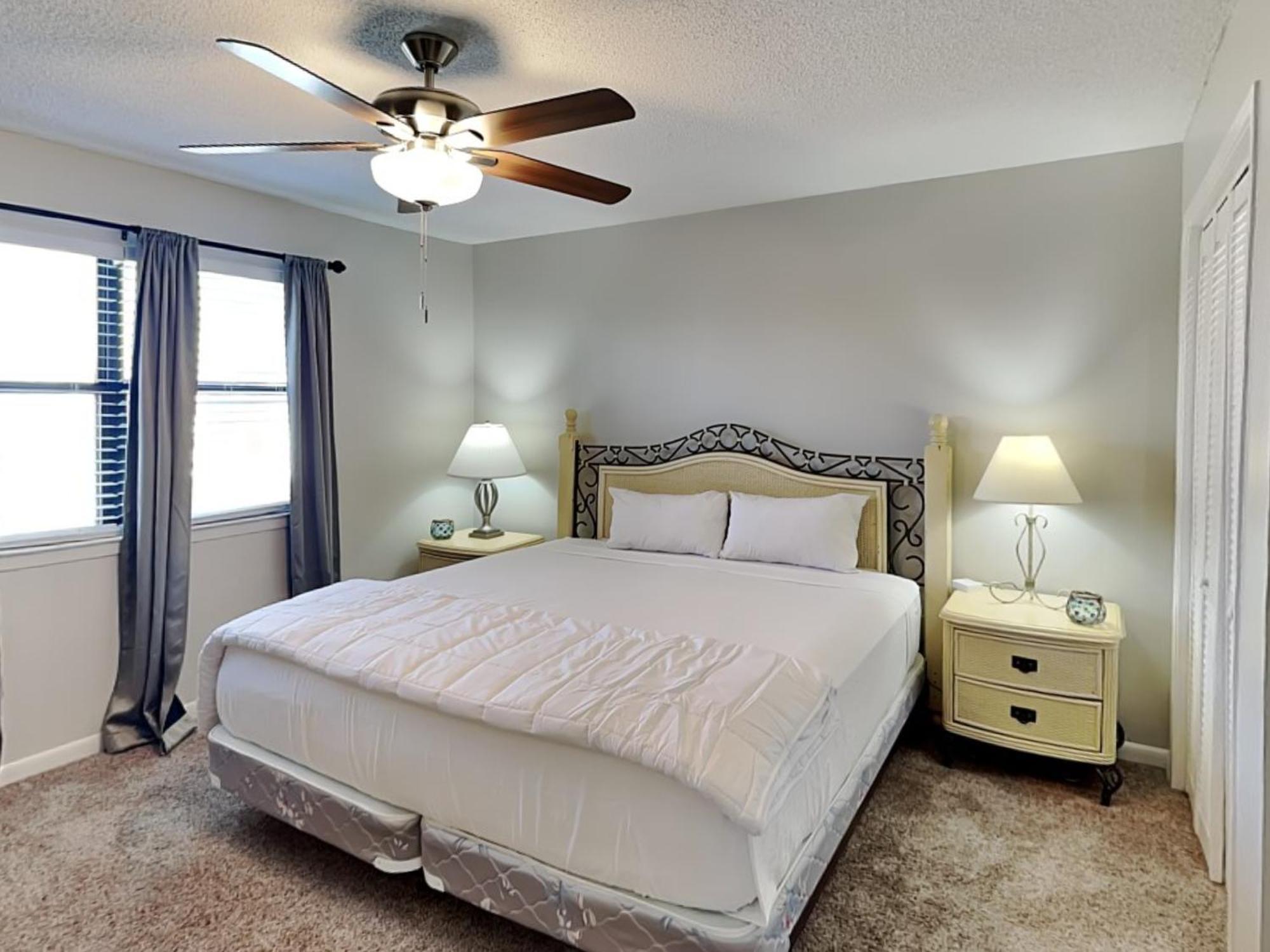 Edgewater 121 Apartment