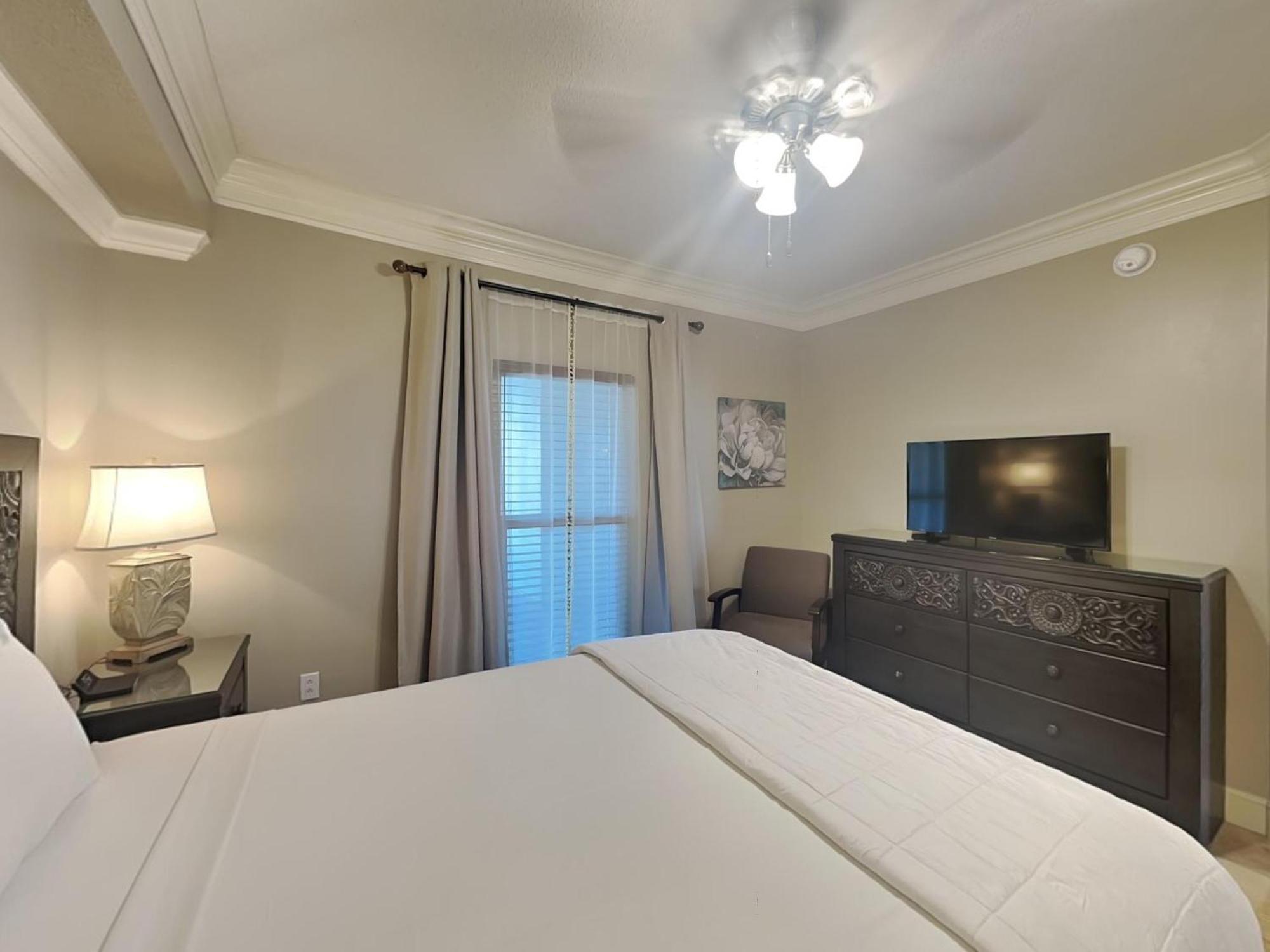 Majestic Towers I 1503 Apartment *