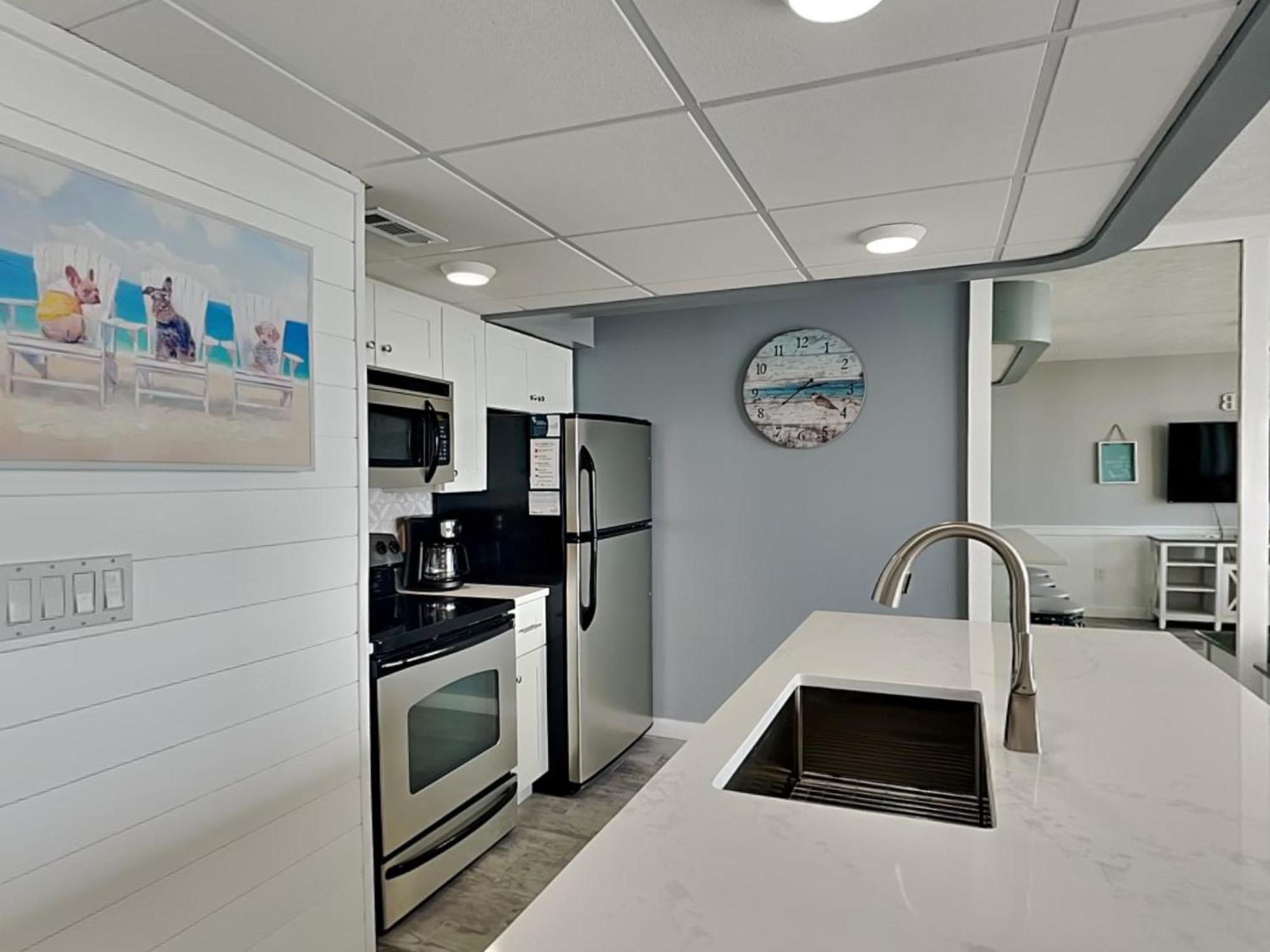 Edgewater And Golf - 1 Bedroom By Collection Apartment