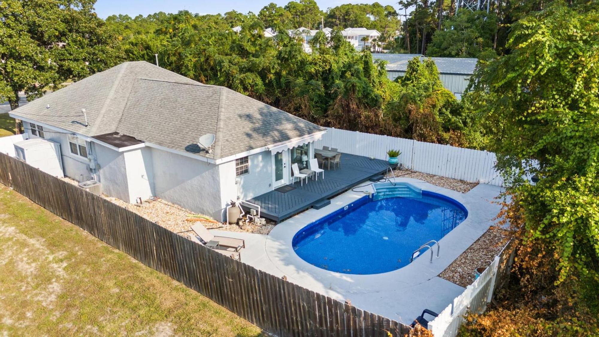 Holiday home House - Barefoot House By Panhandle Getaways *
