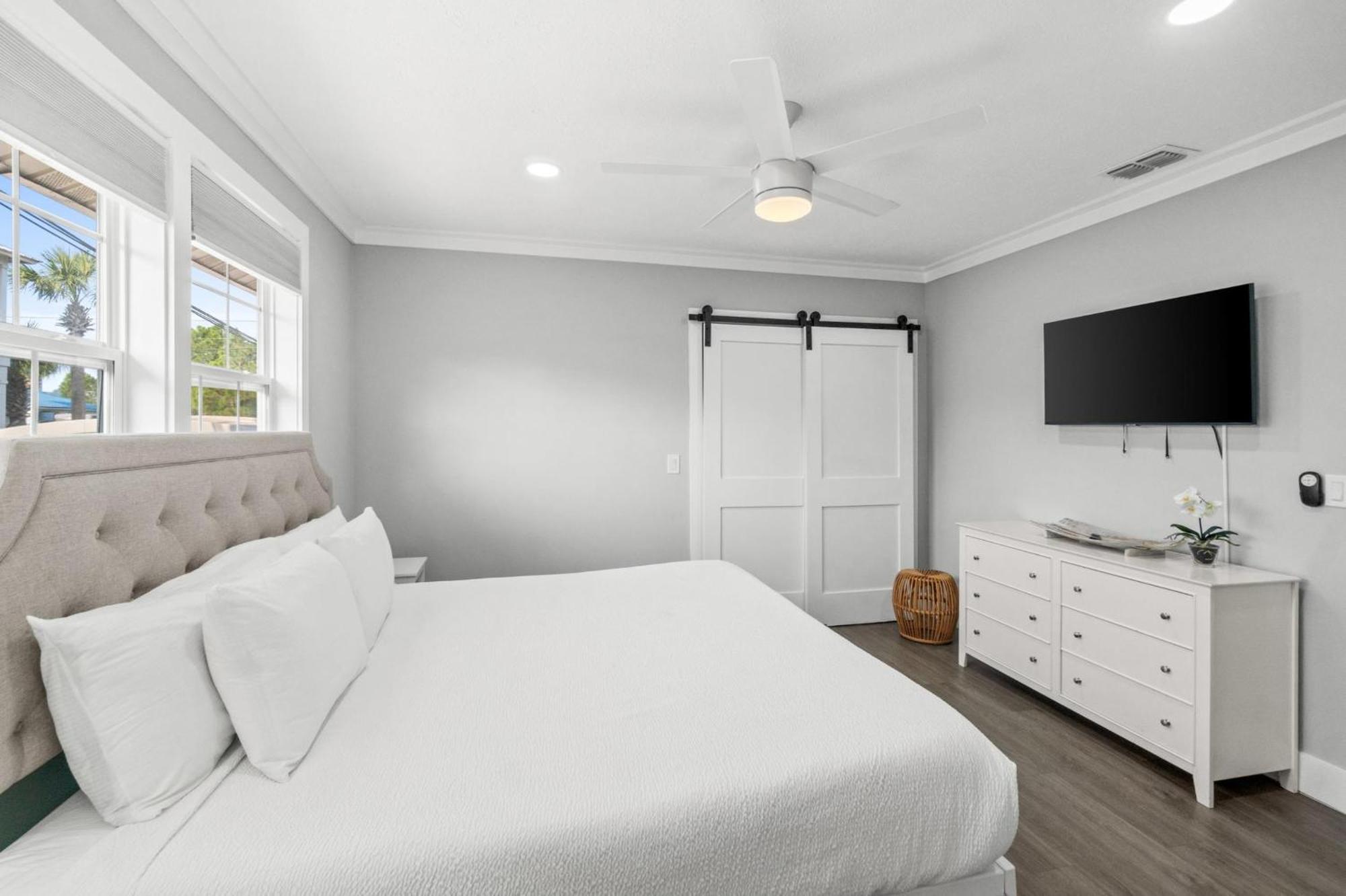 House - Barefoot House By Panhandle Getaways Holiday home