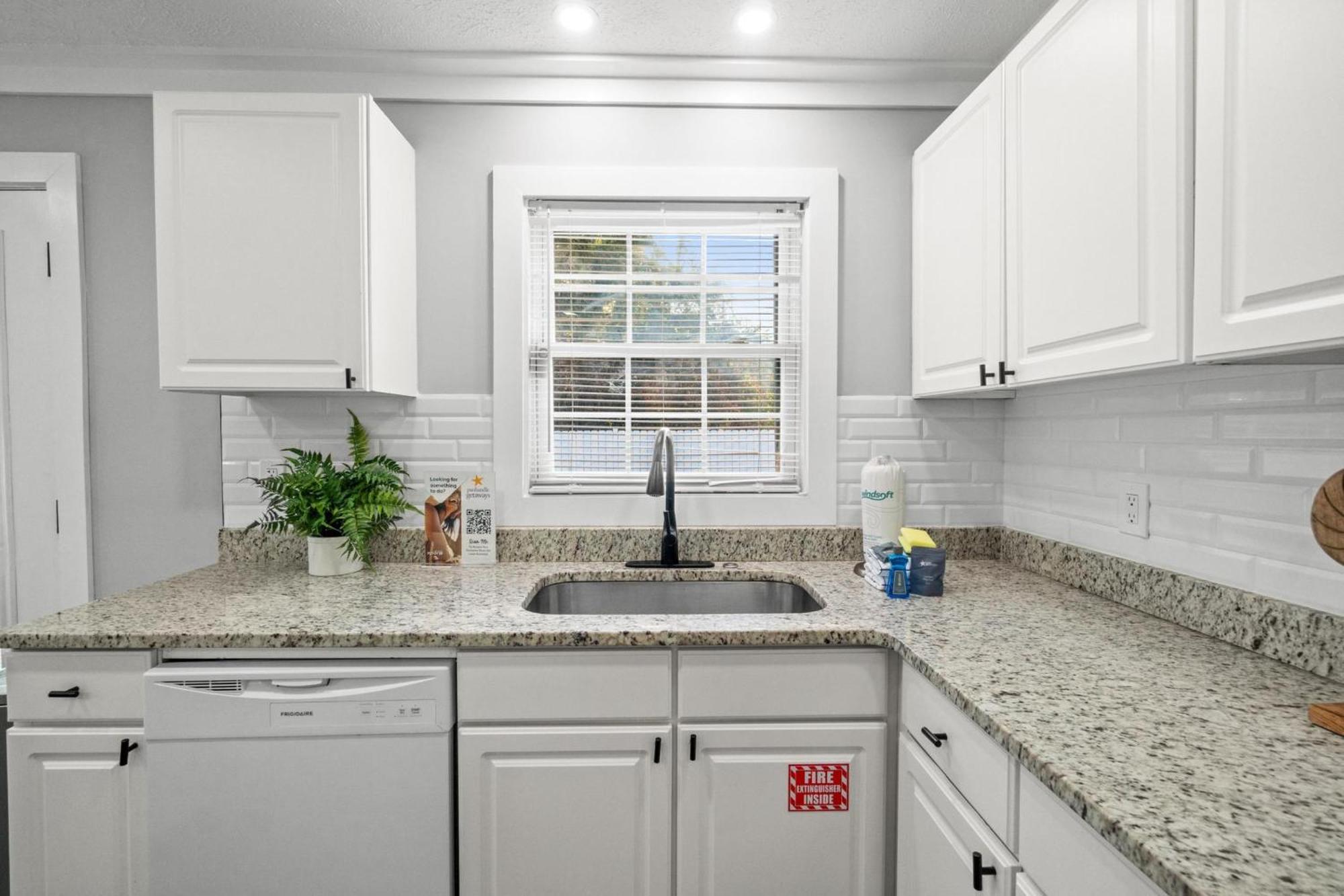 House - Barefoot House By Panhandle Getaways Holiday home Panama City Beach