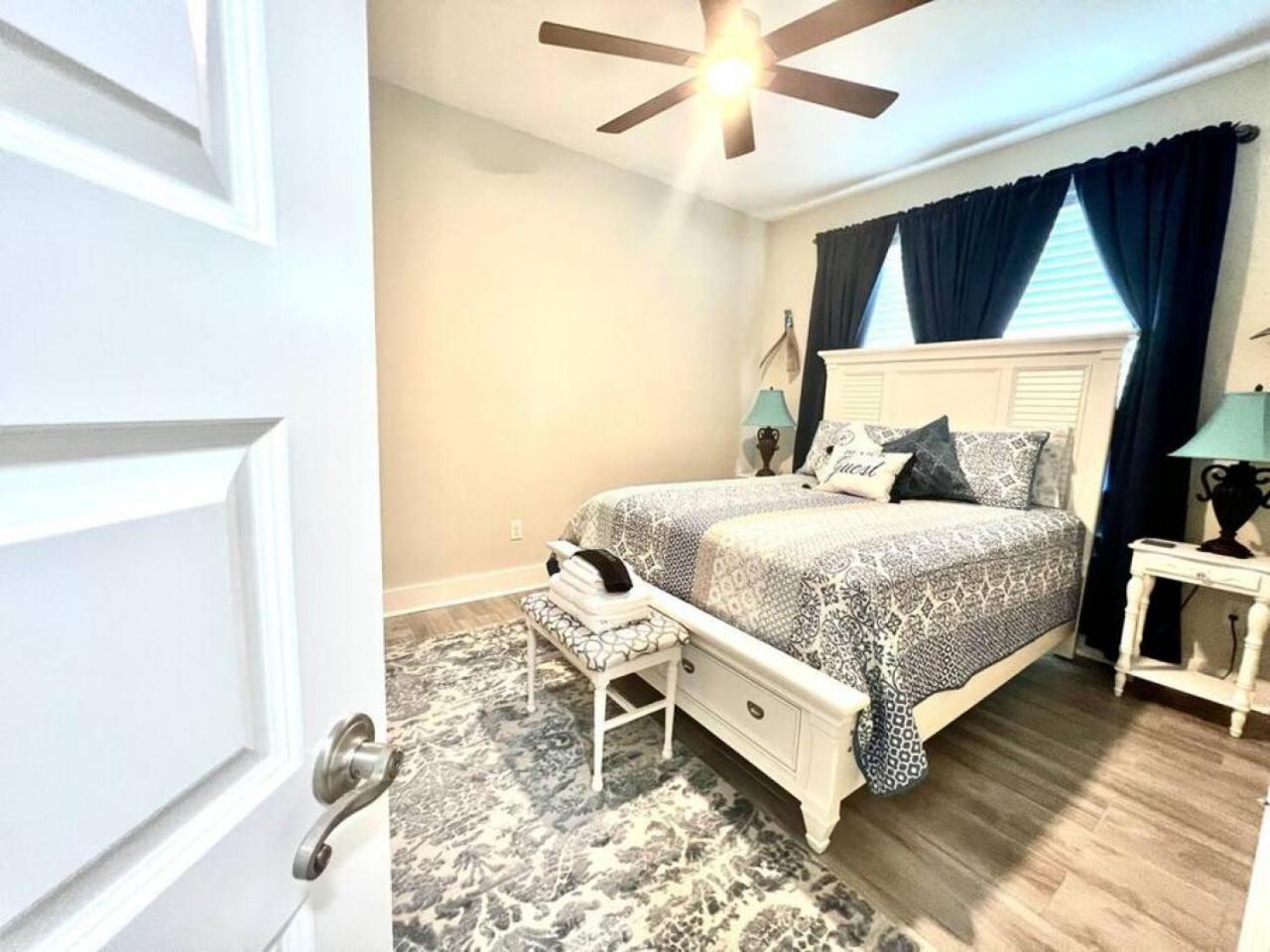 With Pool And Golf Cart - Walk To The - Pcb Holiday home