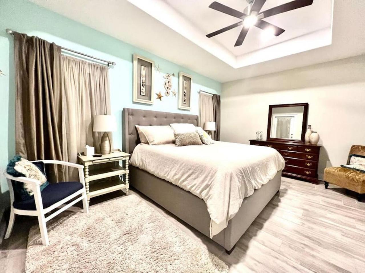 Holiday home With Pool And Golf Cart - Walk To The - Pcb
