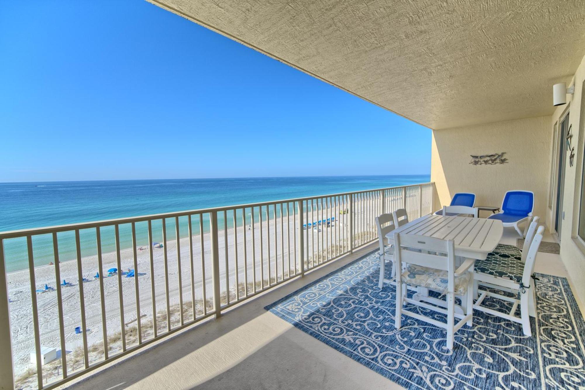Amazing Tropical With Complimentary Chairs And Umbrellas - Unit 0706 Apartment *
