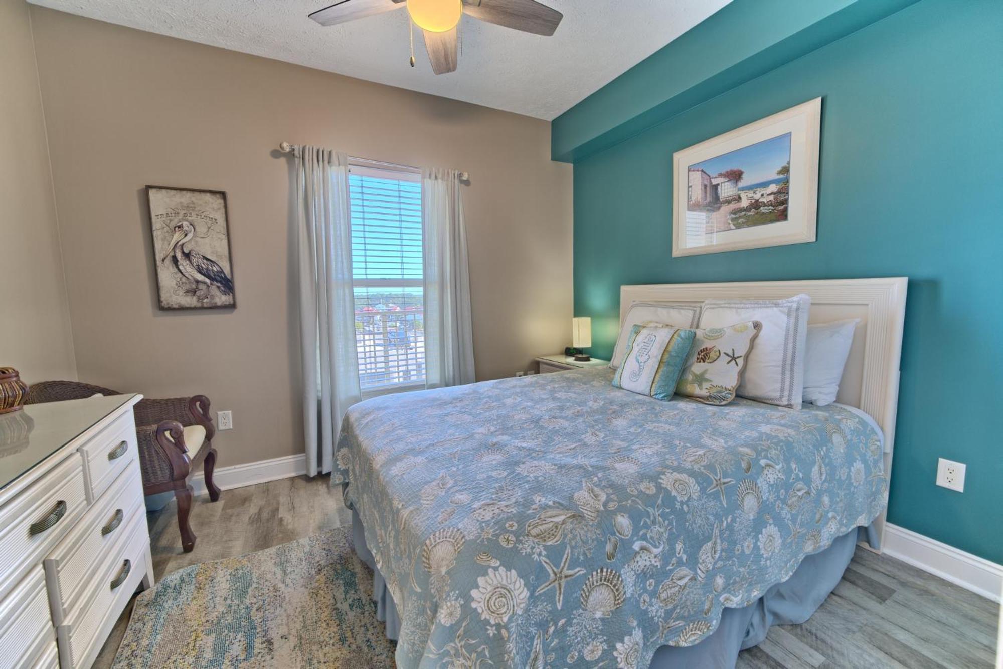 Amazing Tropical With Complimentary Chairs And Umbrellas - Unit 0706 Apartment Panama City Beach