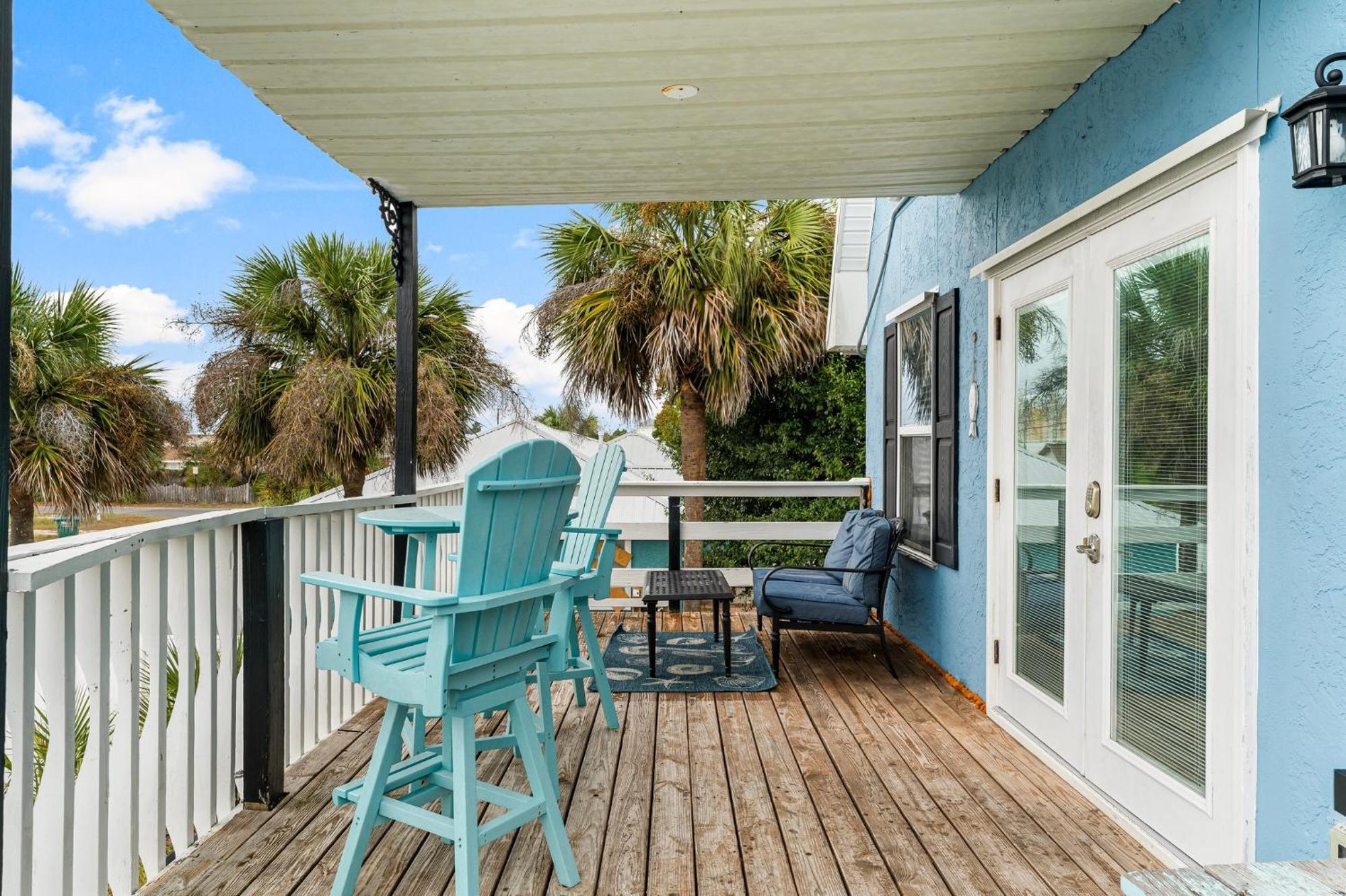 Spacious With Stylish, Modern Decor Throughout! By Dolce Getaways Pcb Holiday home *