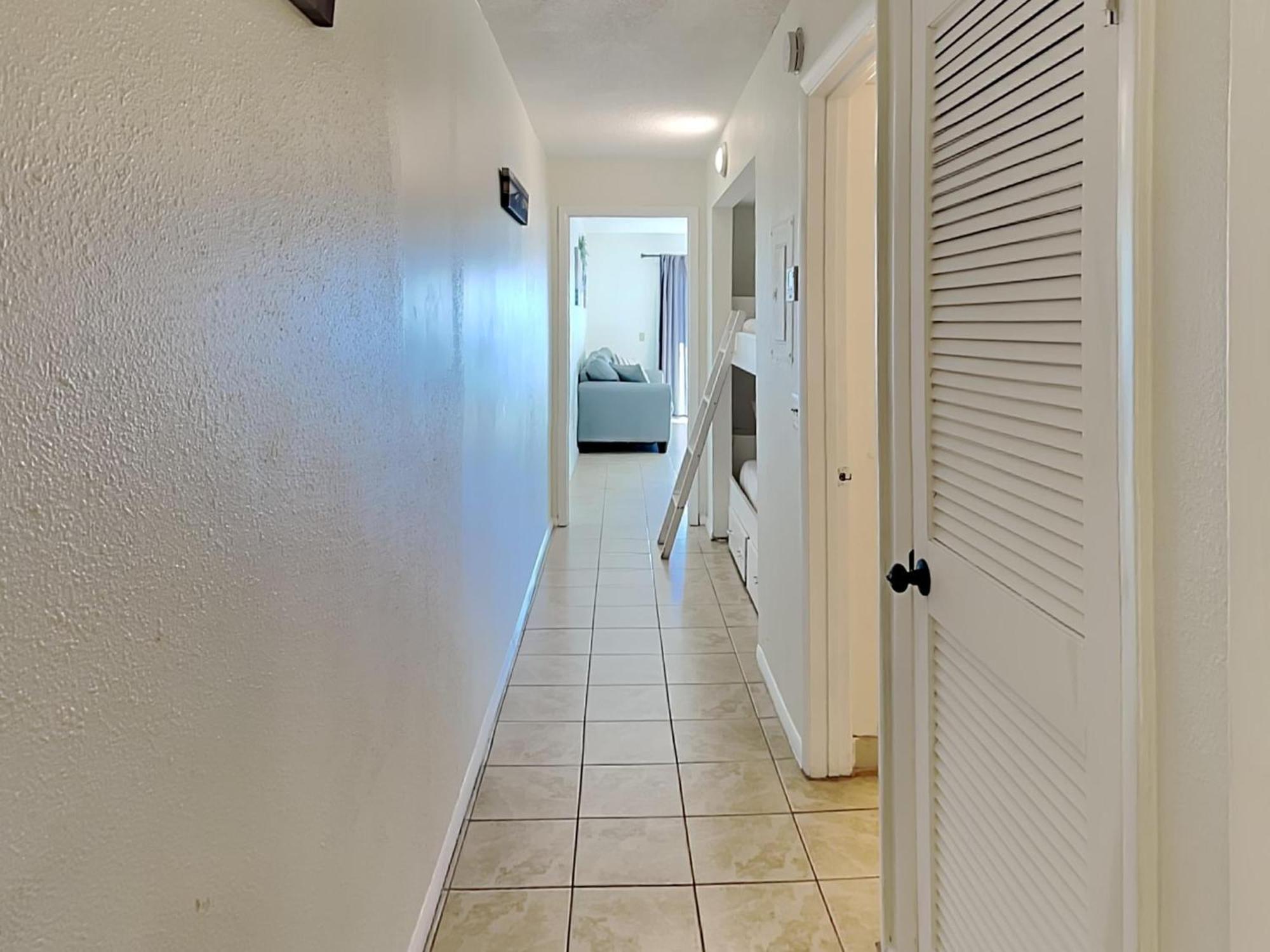Apartment Summit 1102