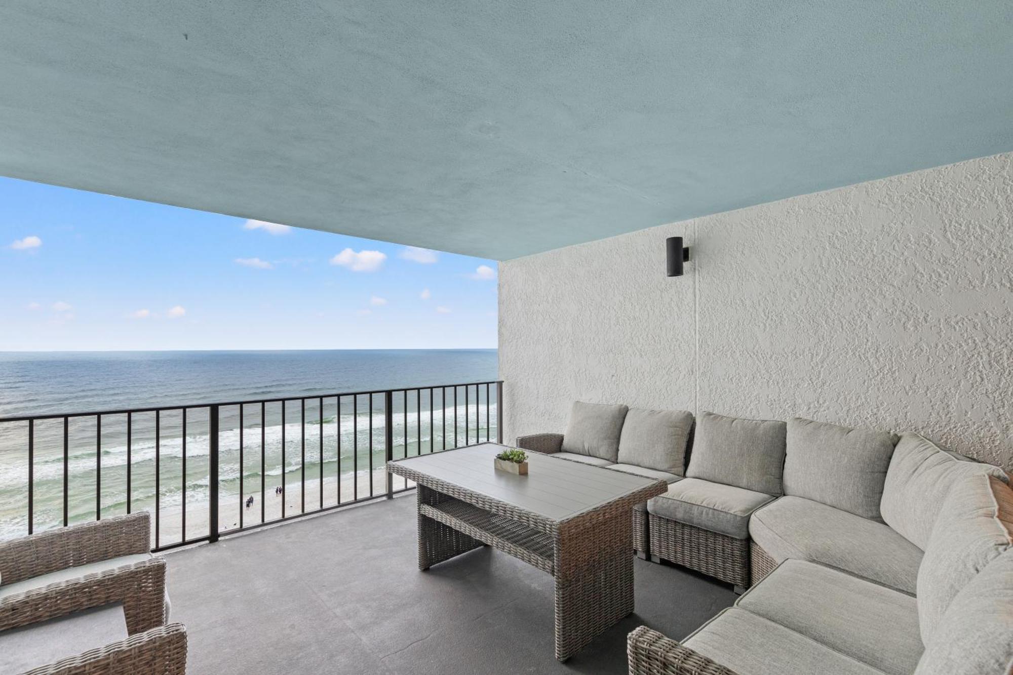 Holiday home Watercrest 905 | Beachfront Bliss
