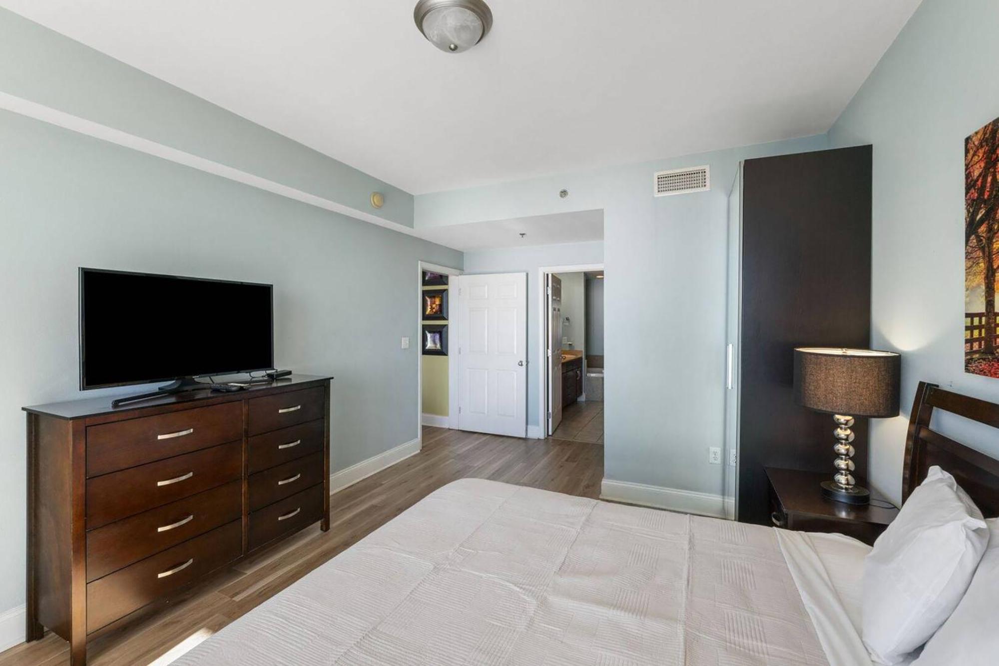 Apartment Laketown Wharf 1527 Panama City Beach