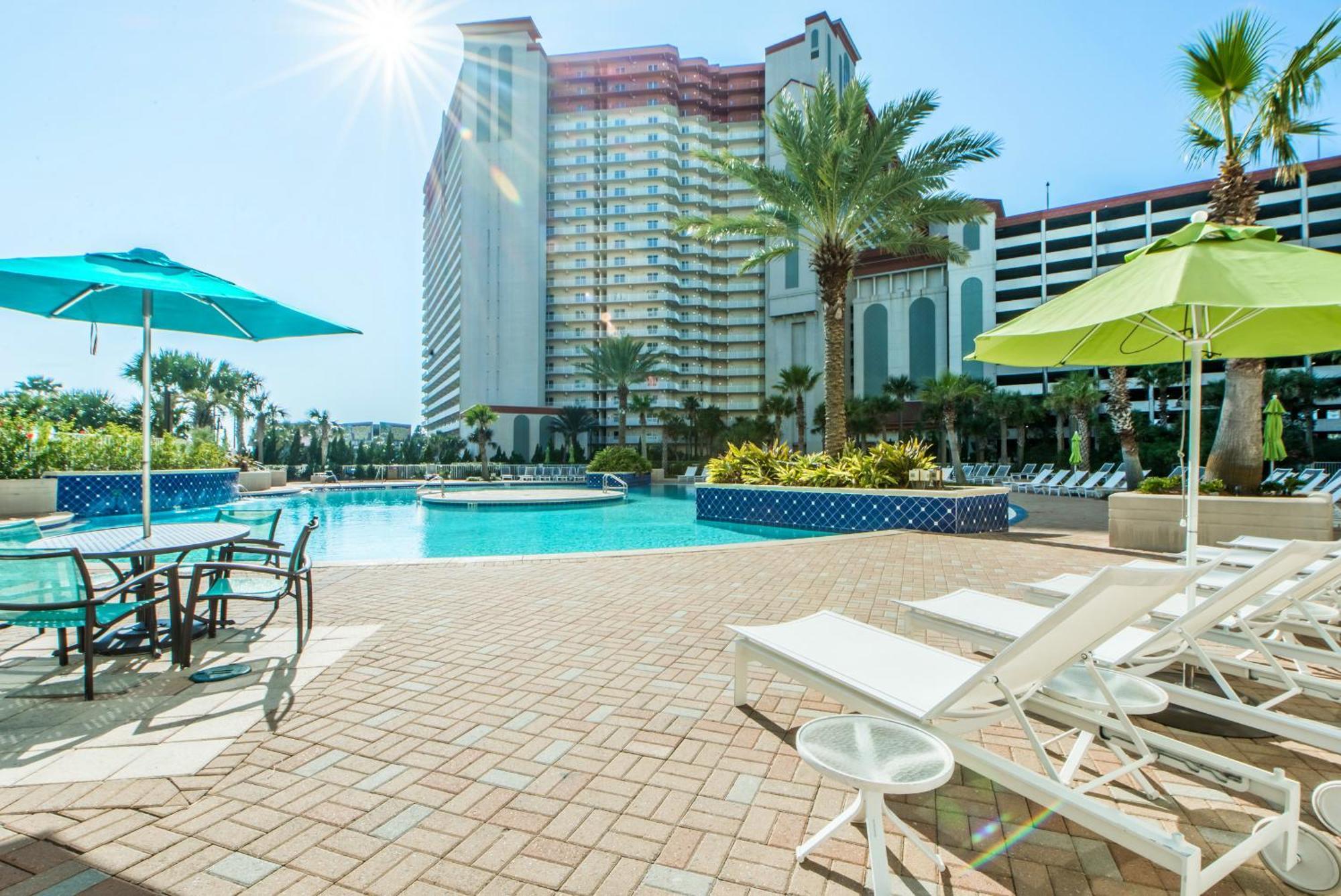 Laketown Wharf 1527