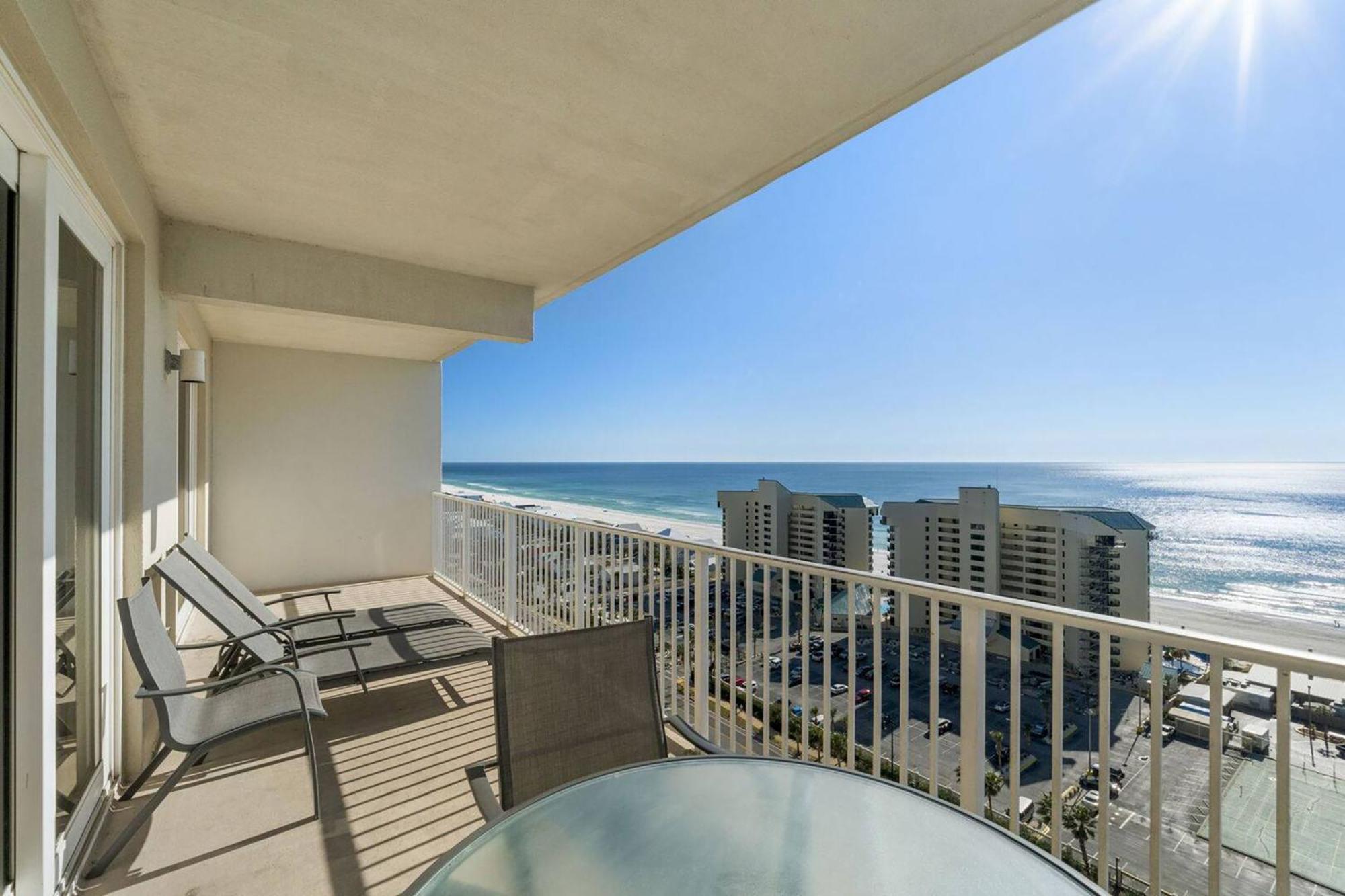 Laketown Wharf 1527