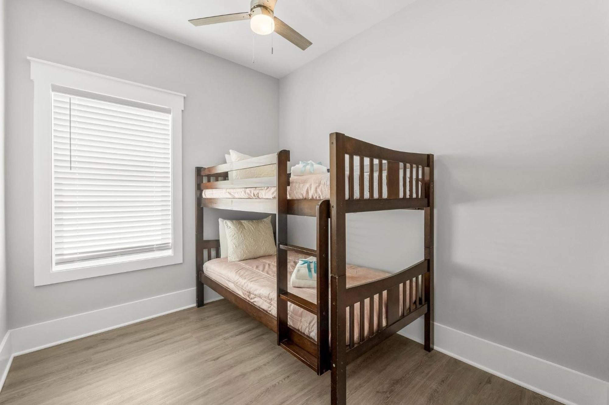 22704 Front Road | Ocean Breeze Holiday home *