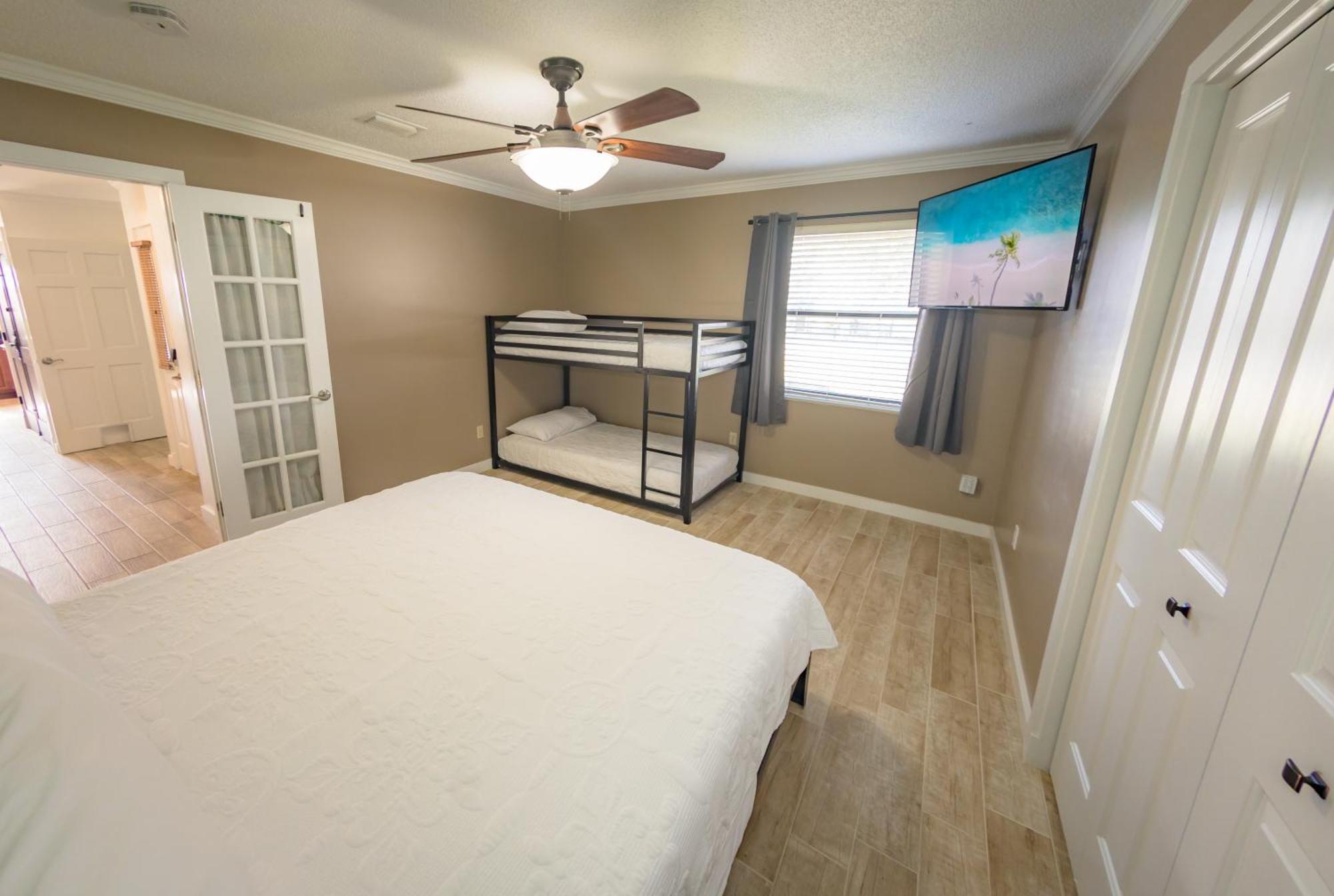 Holiday home Panhandle Paradise, Heated Pool, Hot Tub, Mini & Disc Golf, Game *