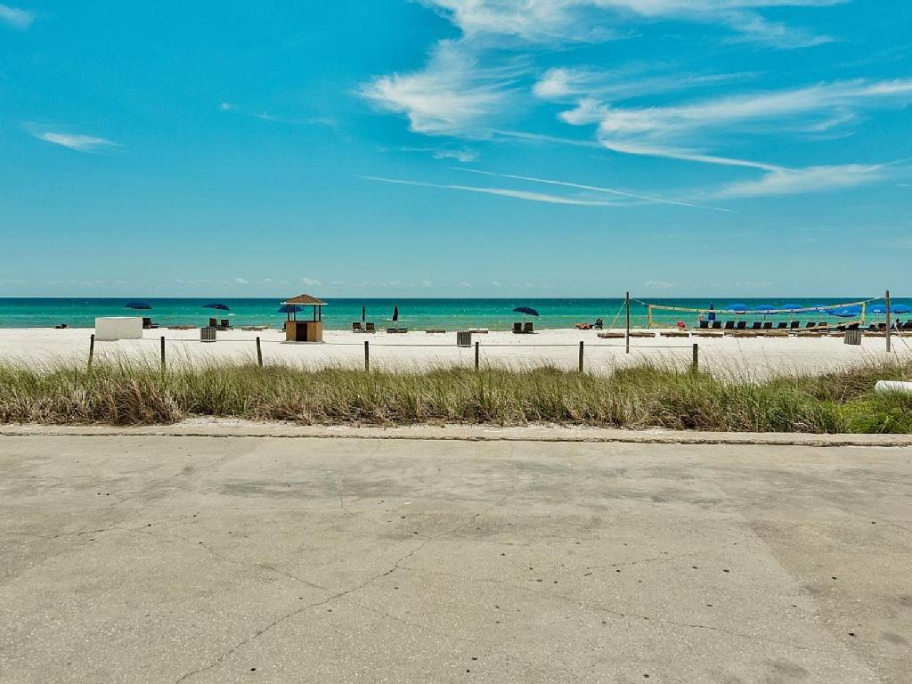 Pet Friendly Ground Level Steps To The Sand! Pool Hot Tub Wifi * Panama City Beach