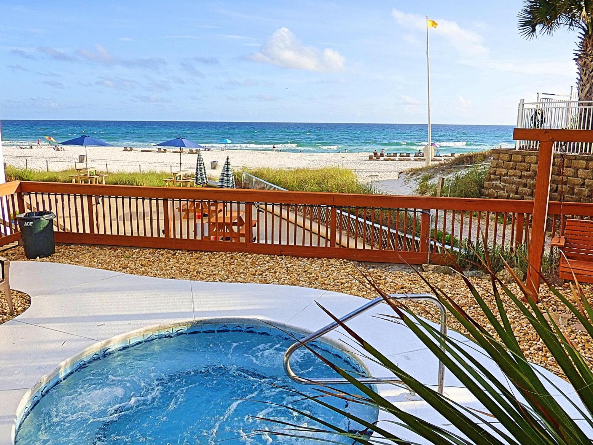 Pet Friendly Ground Level Steps To The Sand! Pool Hot Tub Wifi Panama City Beach