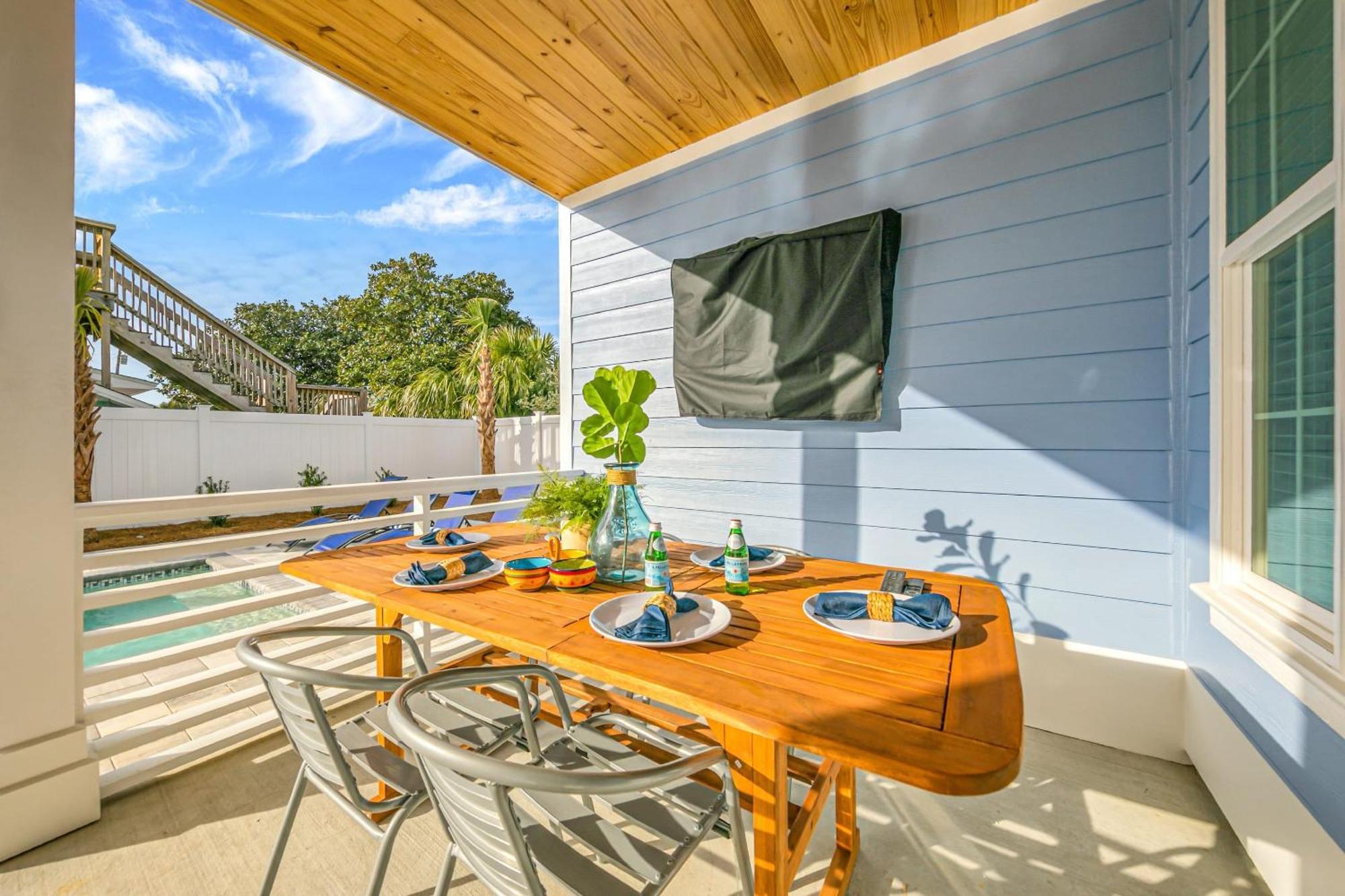 Joyful Sound By Avantstay Walk To The Holiday home Panama City Beach