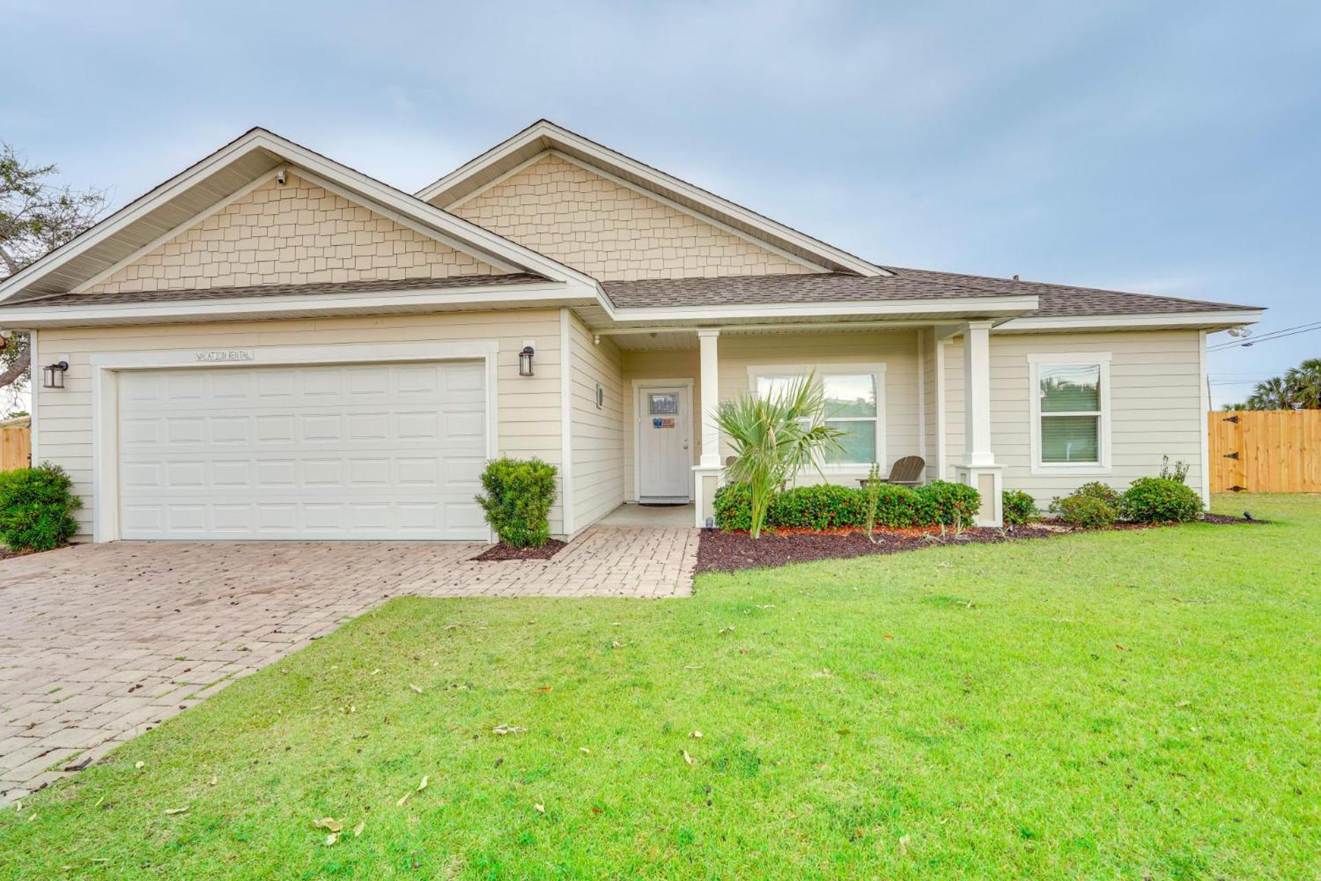Beachside Sunrise Beautiful 4 Bedroom 2 Bath Spacious And Serene