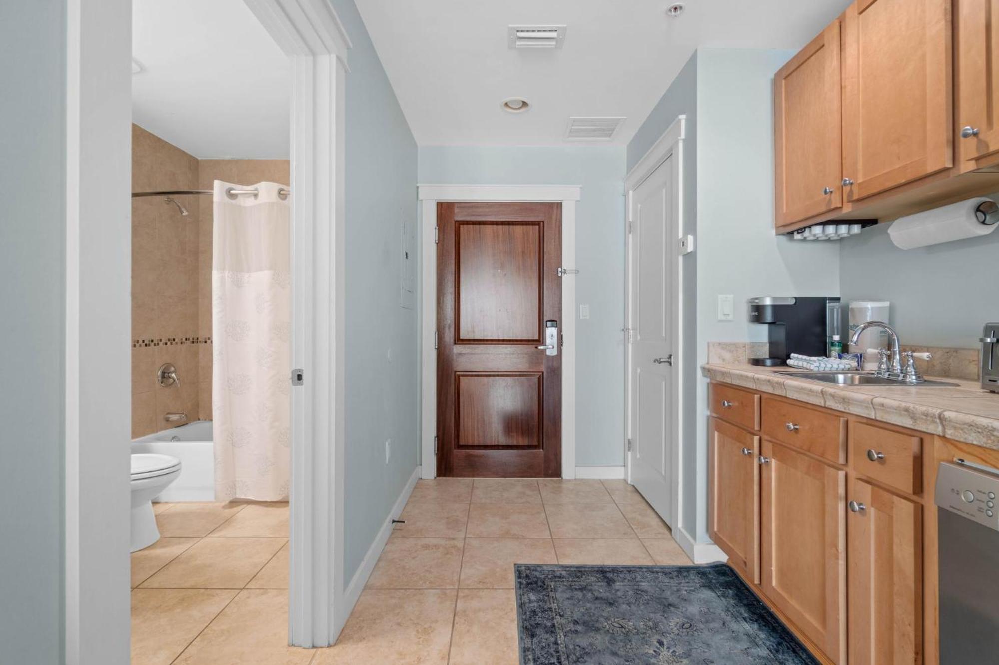 Apartment 1006 Ori