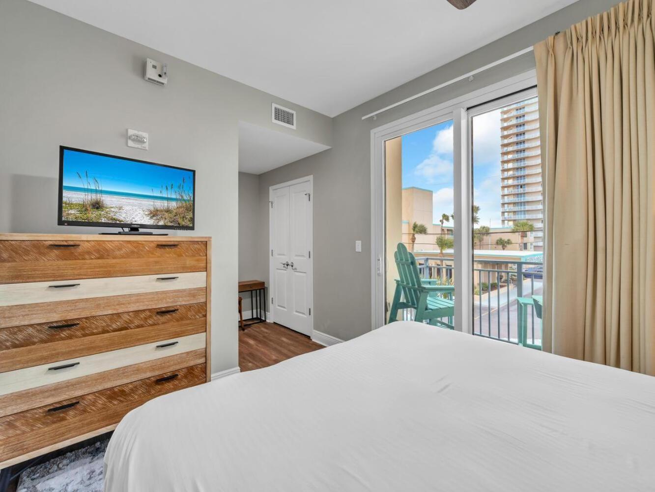 Sterling Breeze 205 Holiday home