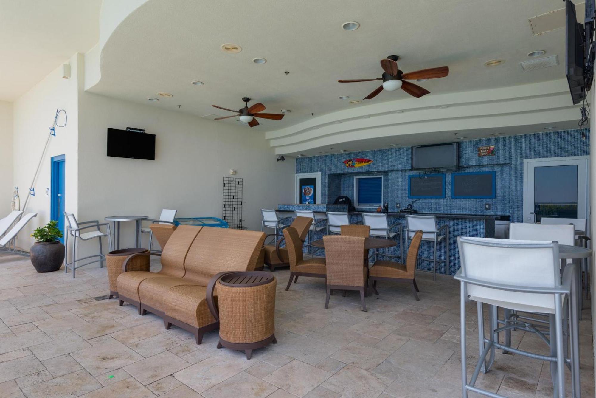 Holiday home Sterling Breeze 205 *