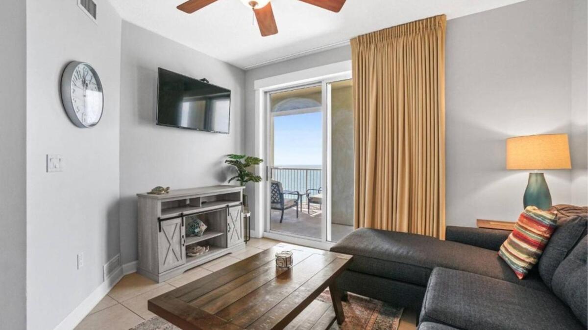 Grand Panama 1801 Apartment