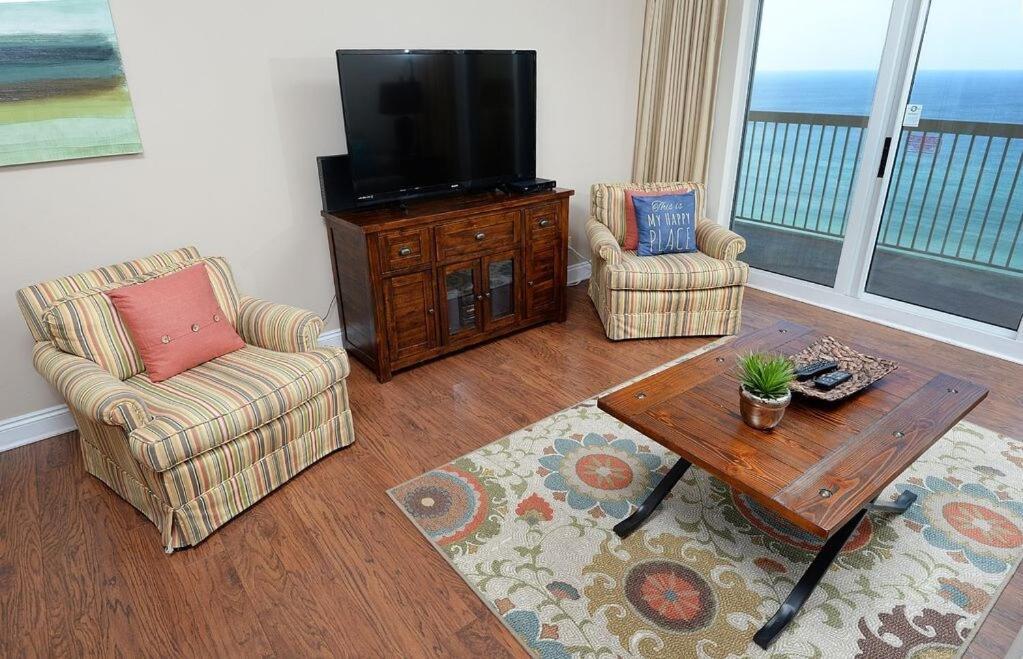 1202 East Calypso Gulf Front 3bedroom 2 Bath Apartment