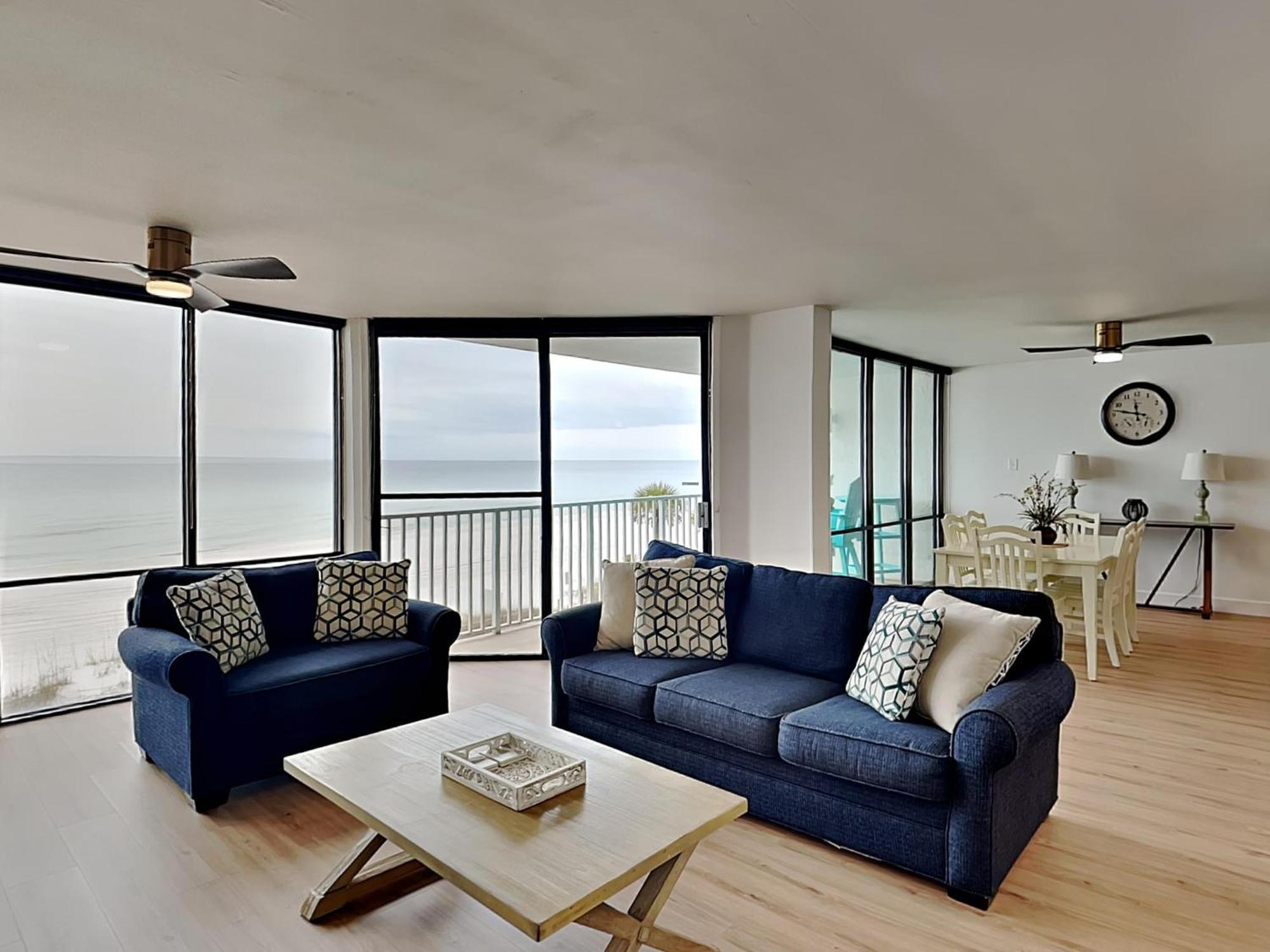 Edgewater Leeward #201 *