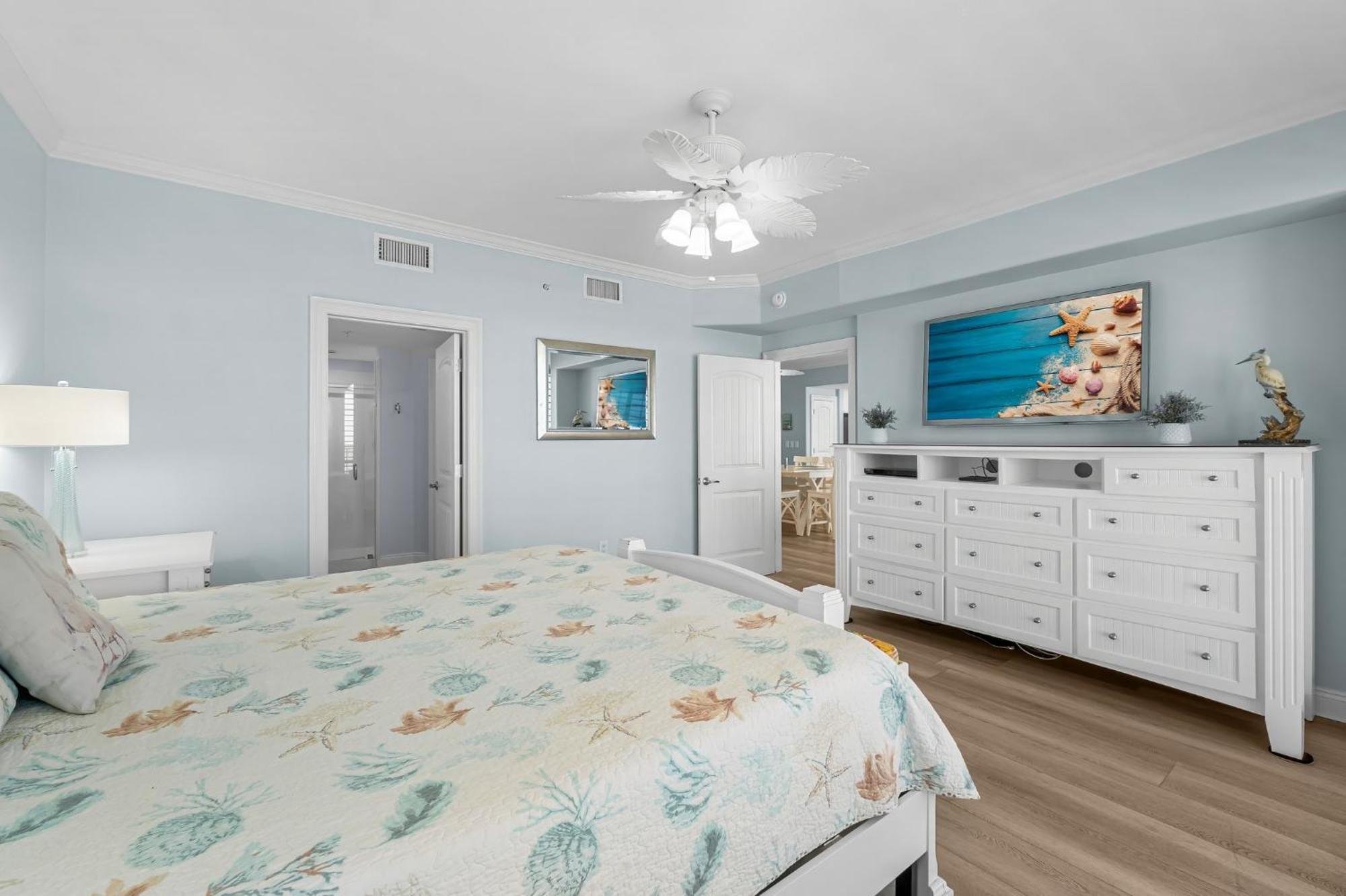 Apartment Treasure Island 0101