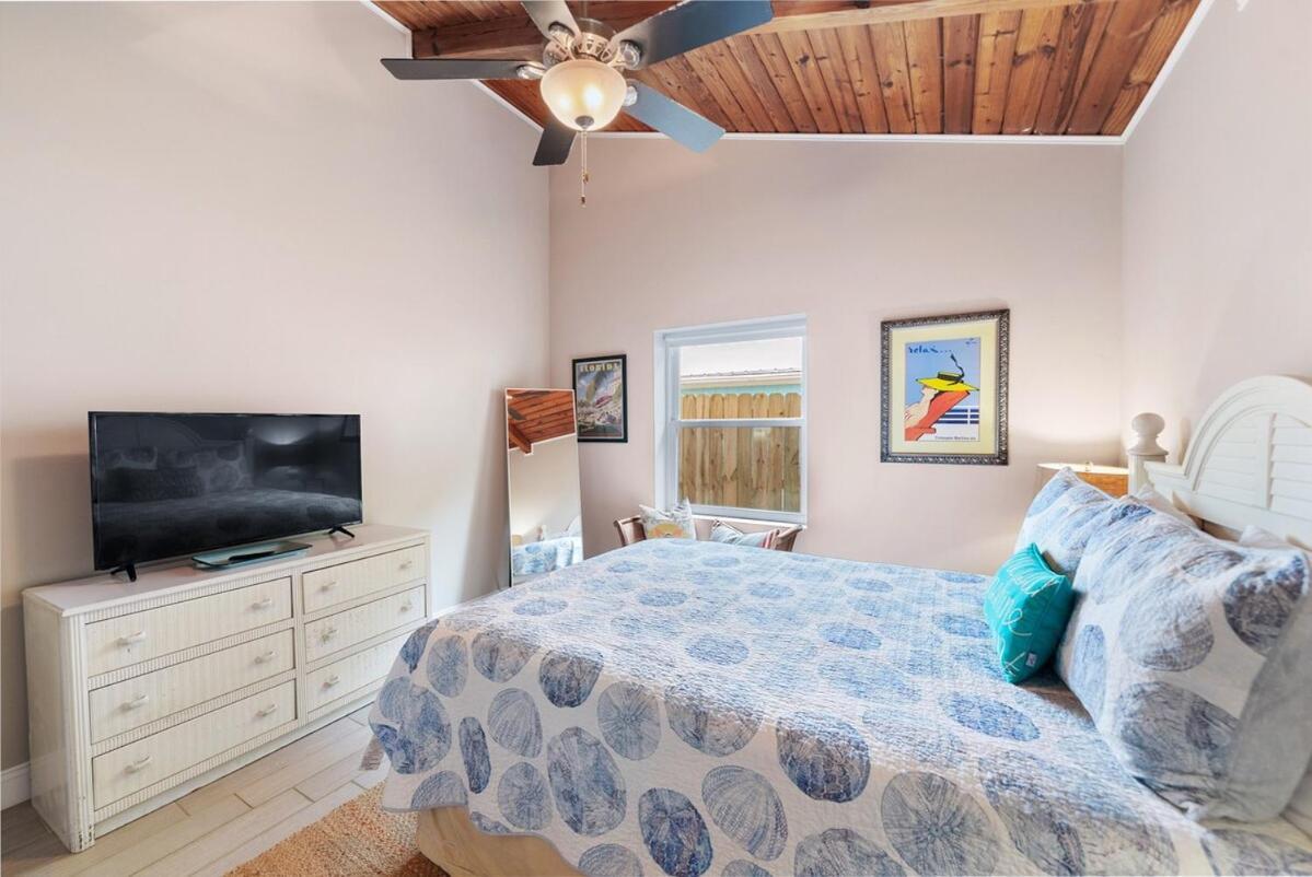 Baby Brand New Pool Golf Cart Included 3br Panama City Beach
