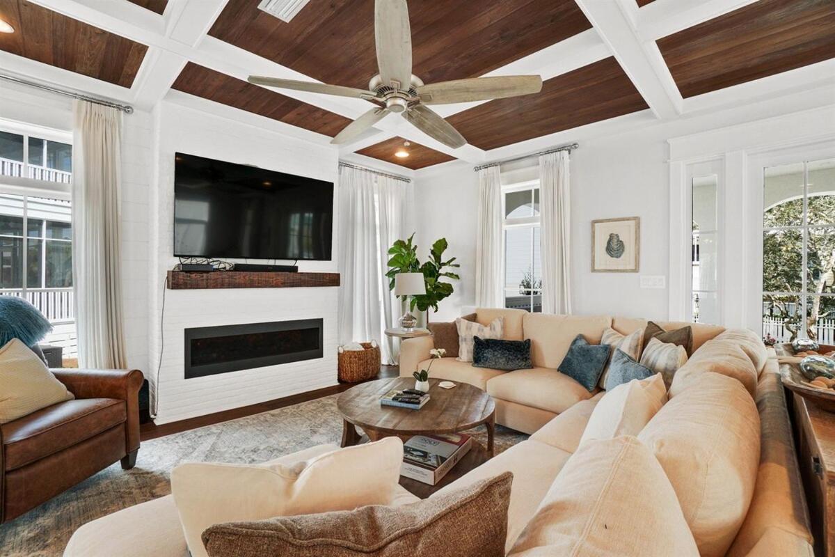 213 Sandyshore Shore To Please 6 Bedroom 6ba Steps From The