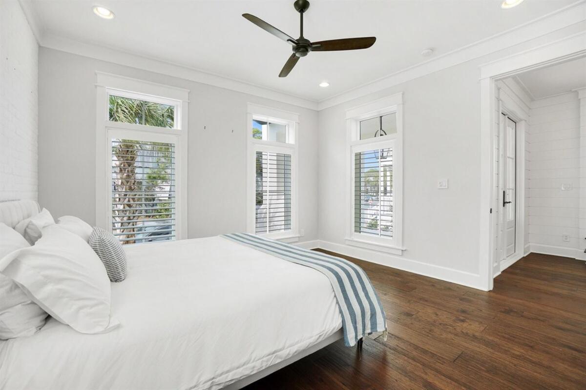 213 Sandyshore Shore To Please 6 Bedroom 6ba Steps From The *