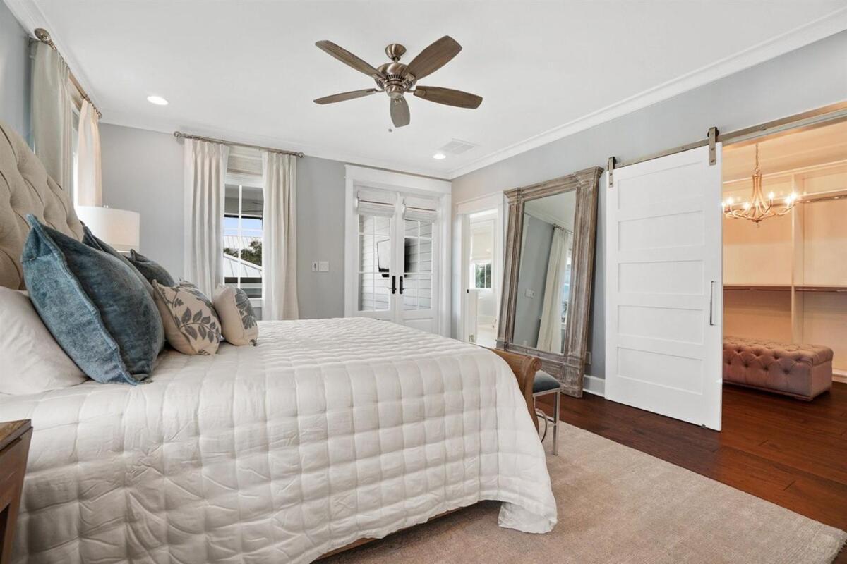 Holiday home 213 Sandyshore Shore To Please 6 Bedroom 6ba Steps From The Panama City Beach