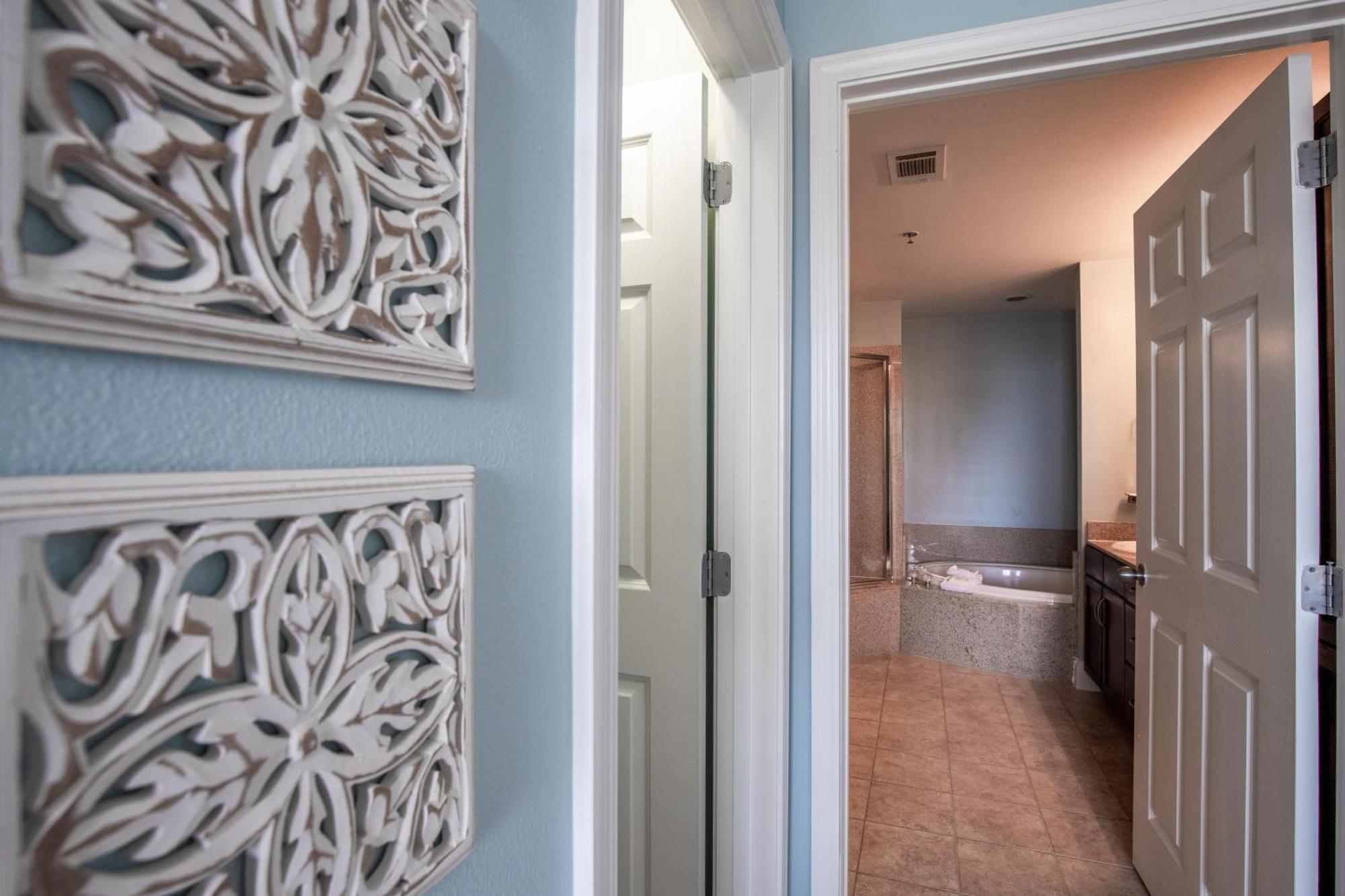 Apartment Laketown Wharf - 810